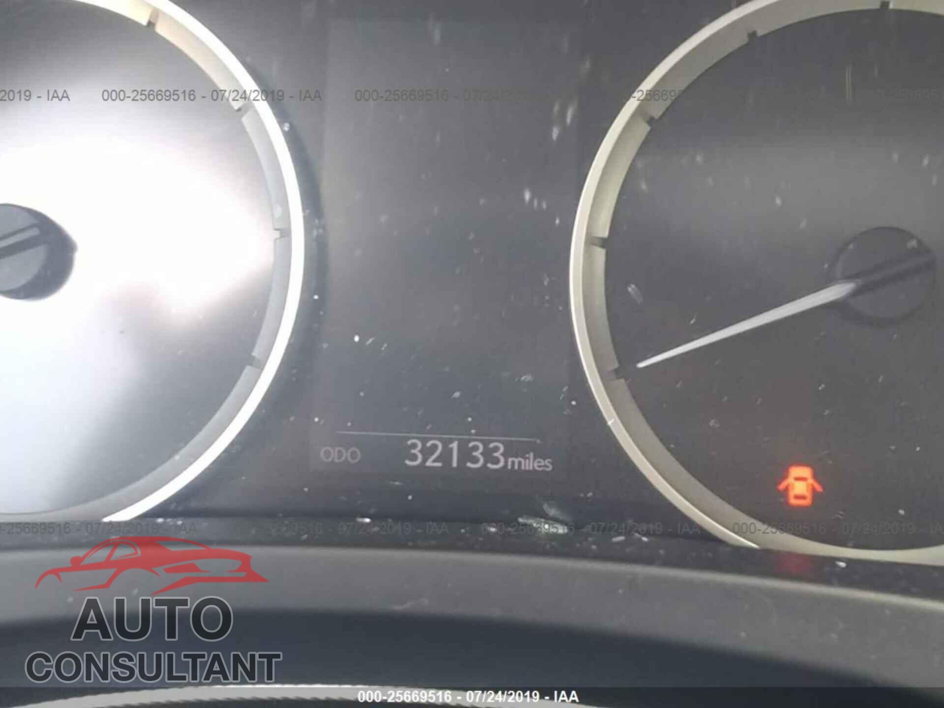 LEXUS IS 2016 - JTHCM1D20G5002863