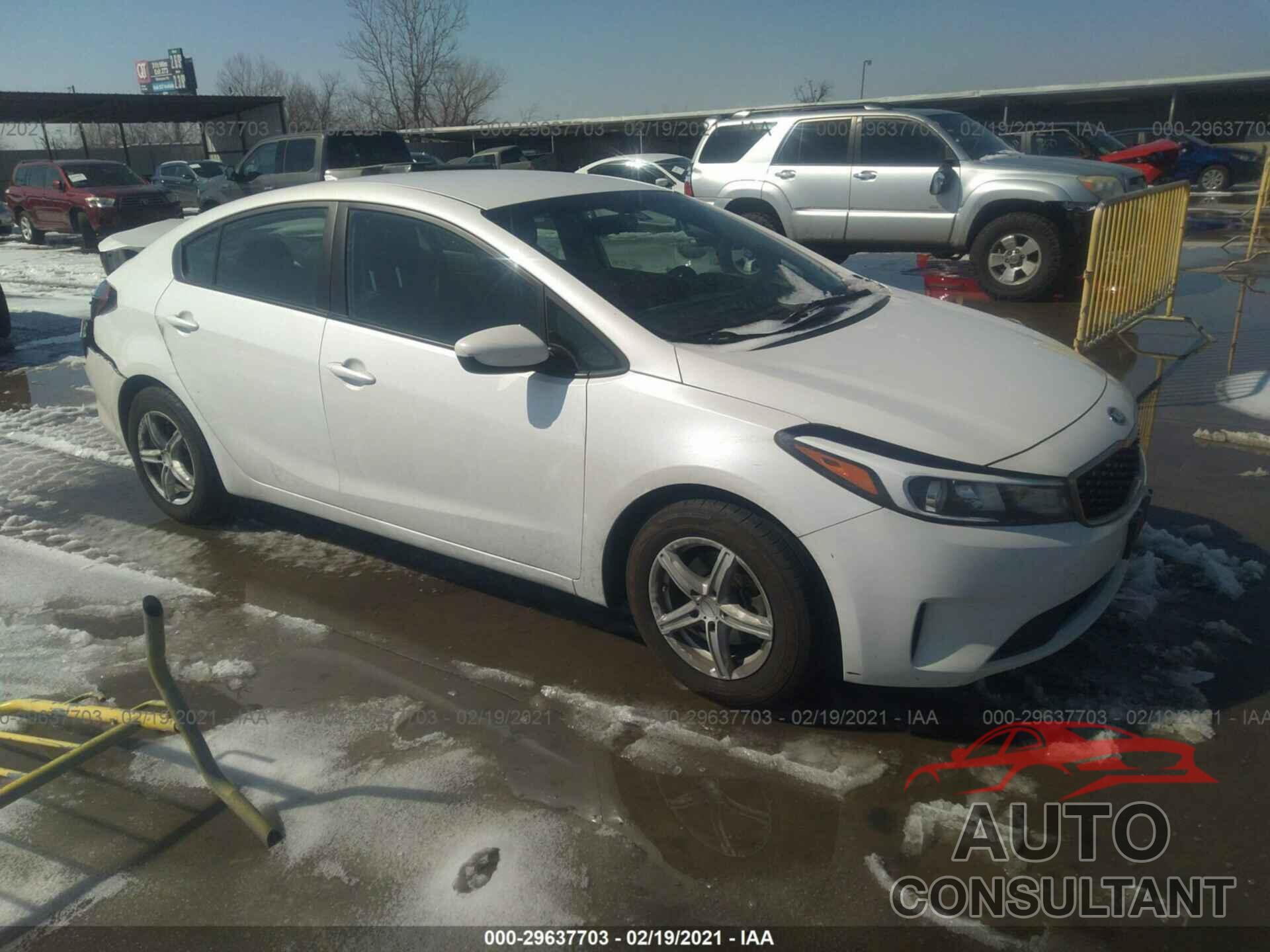 KIA FORTE 2017 - 3KPFL4A77HE018048