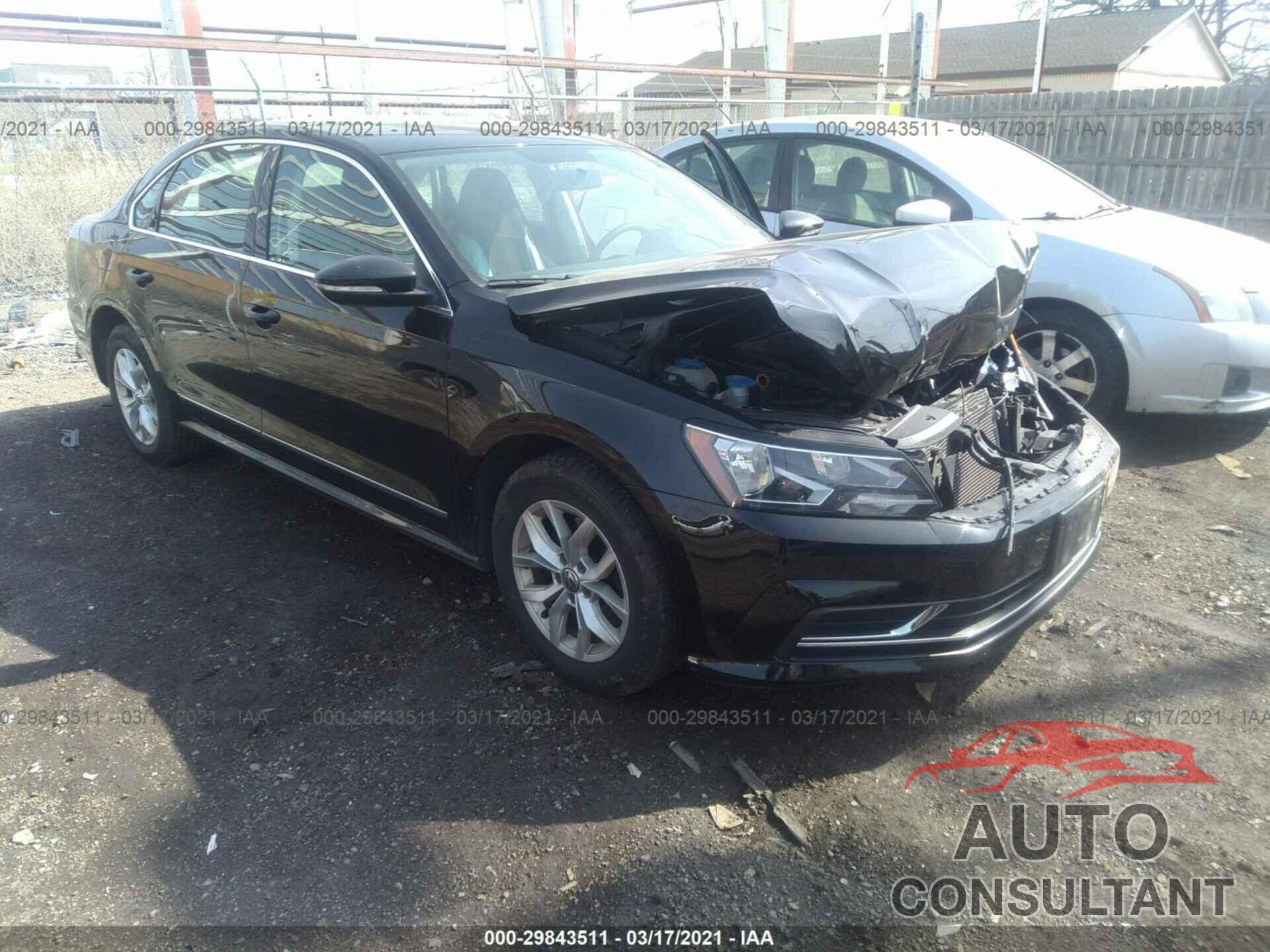 VOLKSWAGEN PASSAT 2016 - 1VWAT7A38GC019219