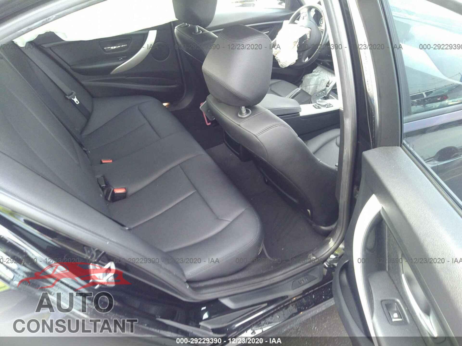 BMW 3 SERIES 2016 - WBA8E1G54GNU12329