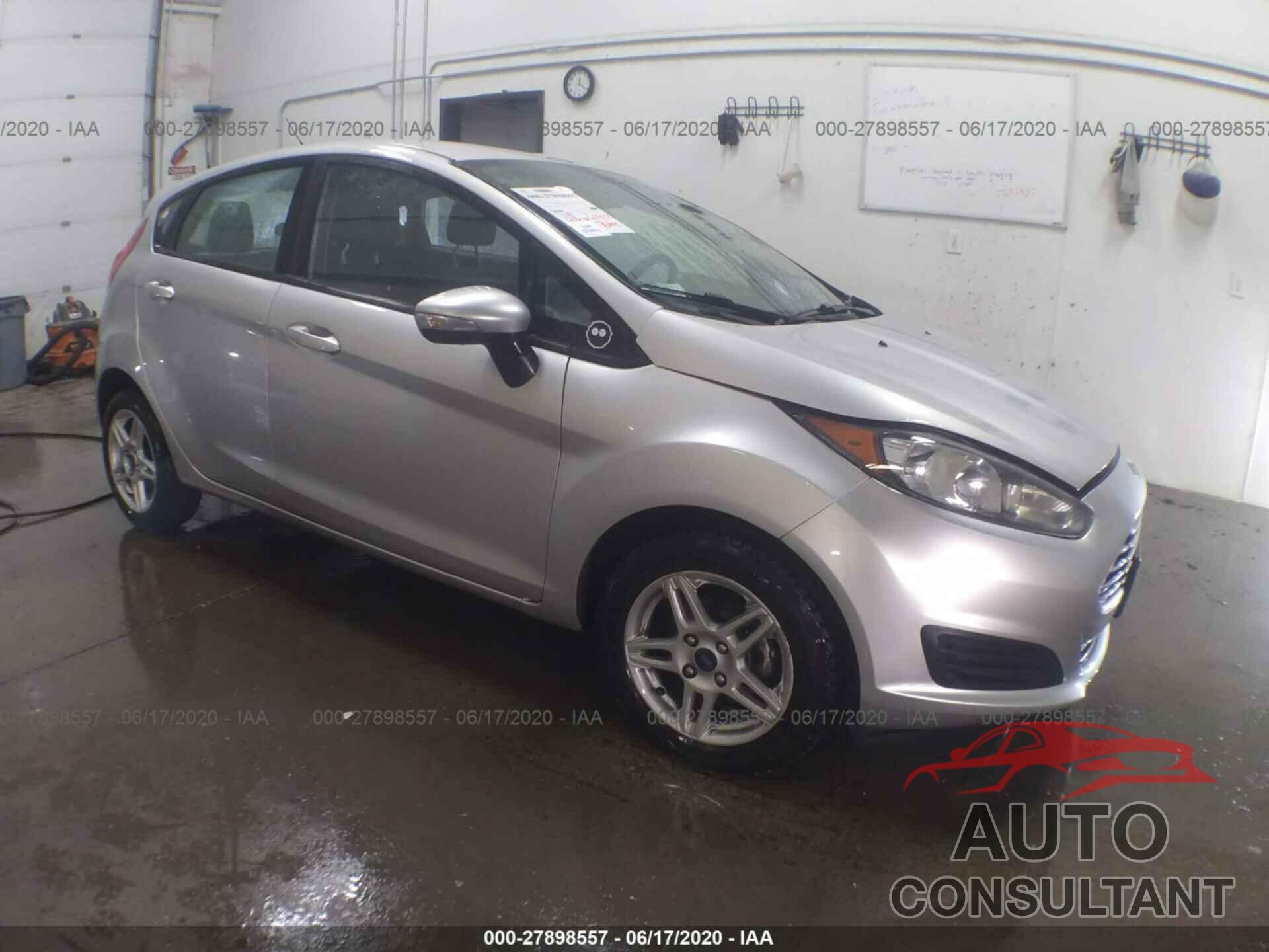 Ford Fiesta 2017 - 3FADP4EJ9HM129620