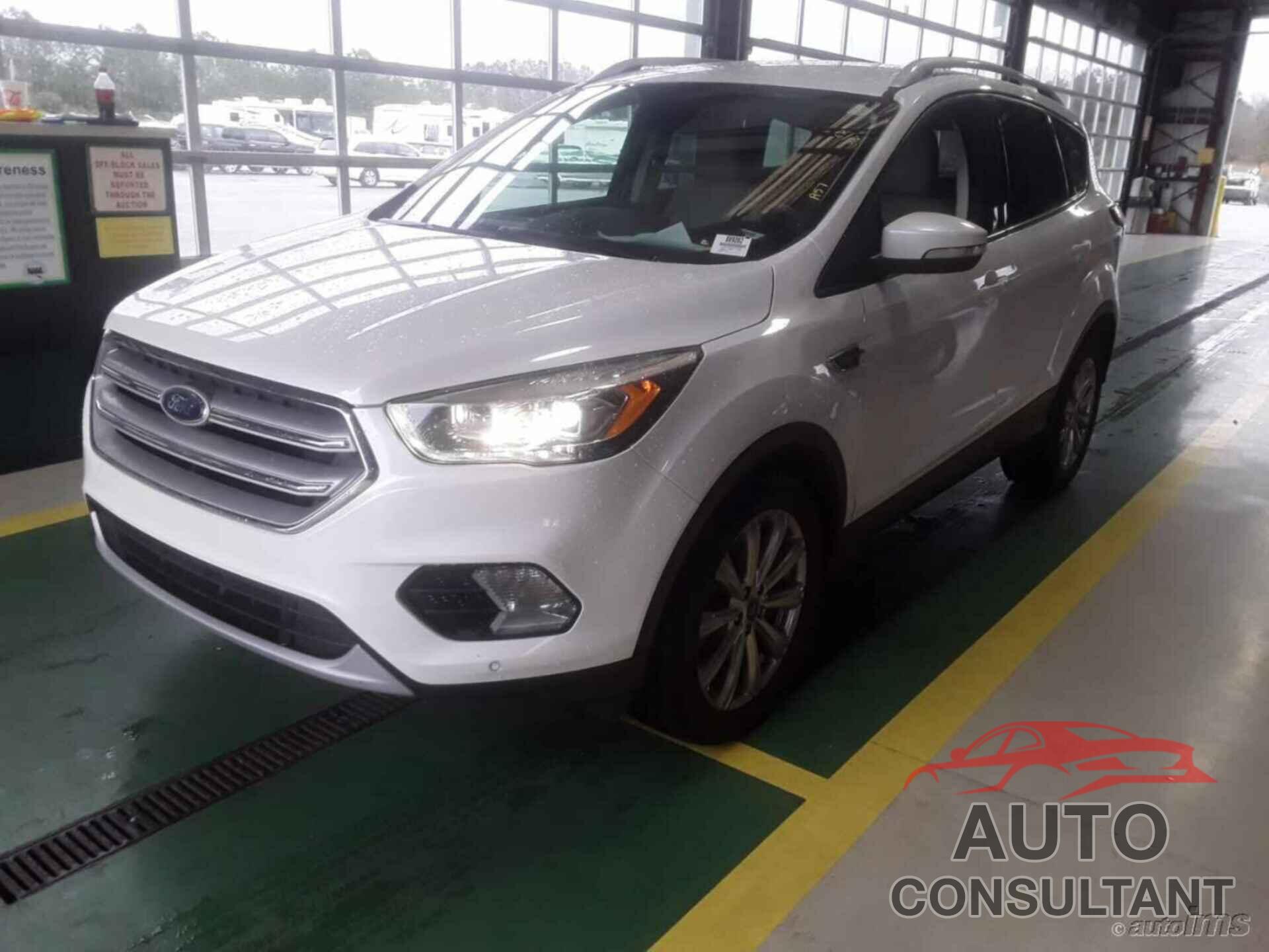 FORD ESCAPE 2018 - 1FMCU9J97JUA44120