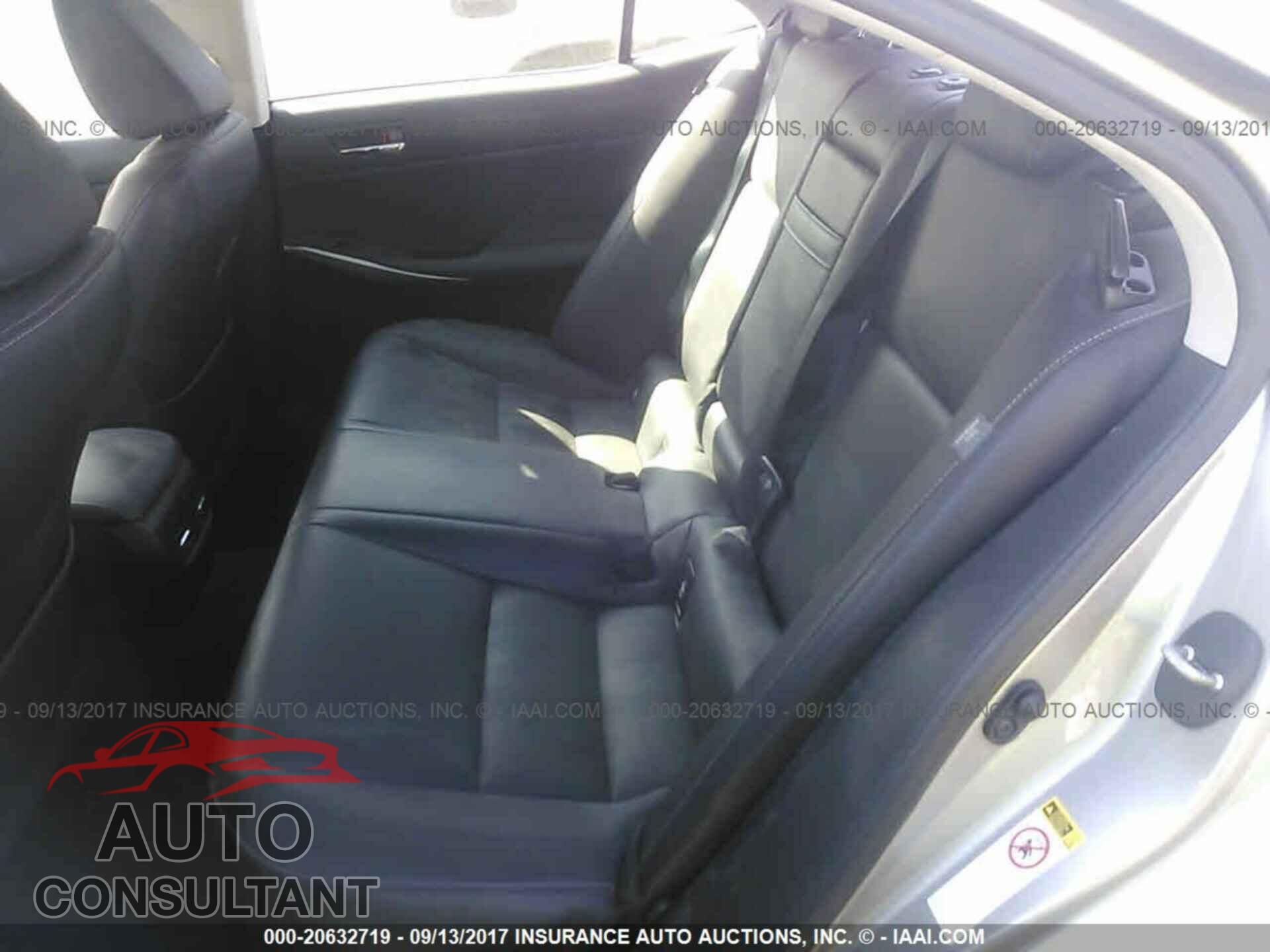 Lexus Is 2015 - JTHBF1D29F5077033