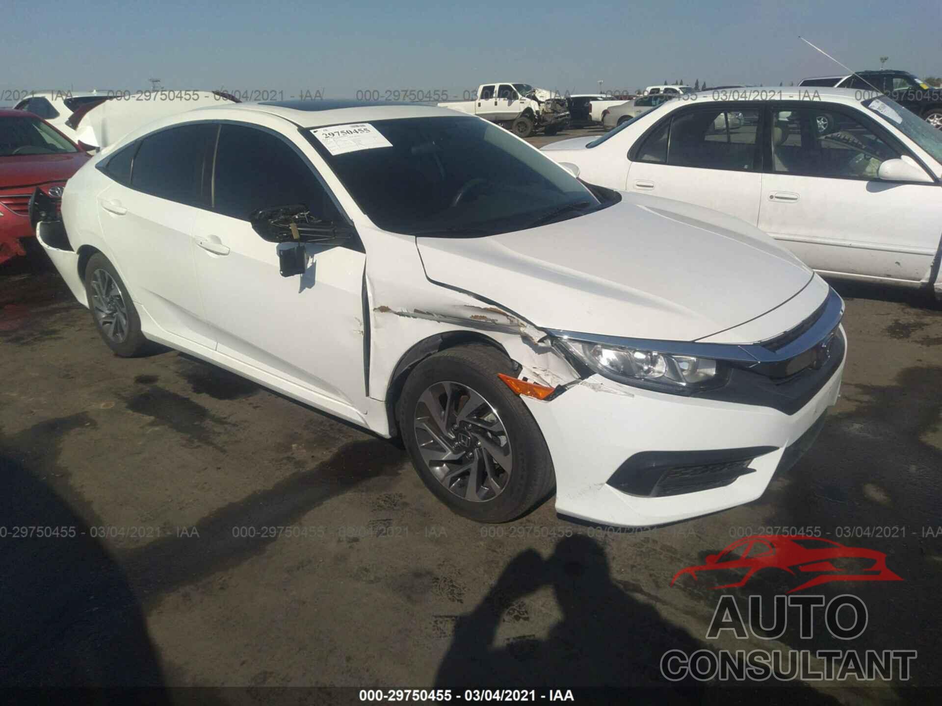 HONDA CIVIC SEDAN 2018 - 2HGFC2F71JH521308