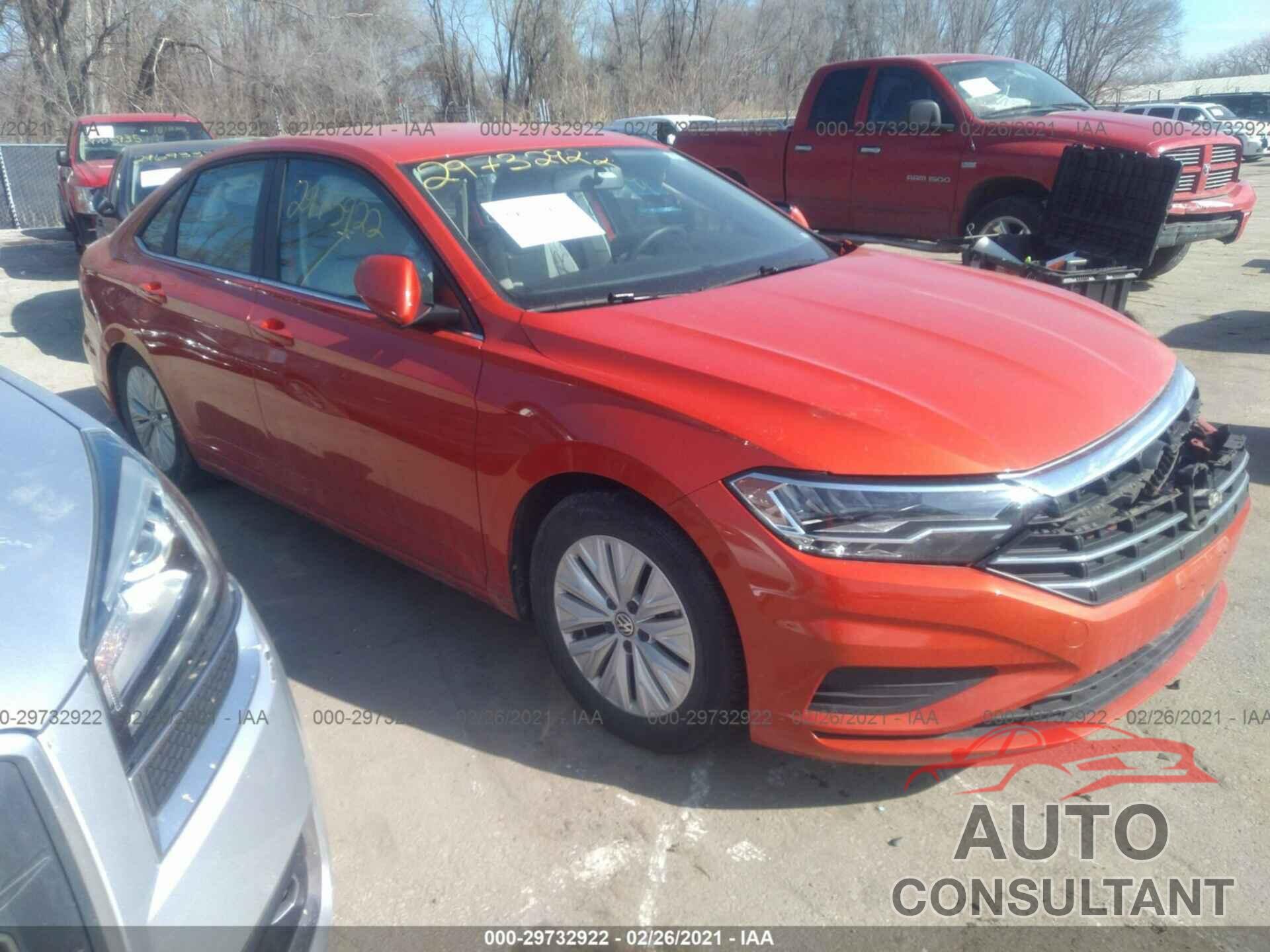 VOLKSWAGEN JETTA 2019 - 3VWC57BU5KM114306