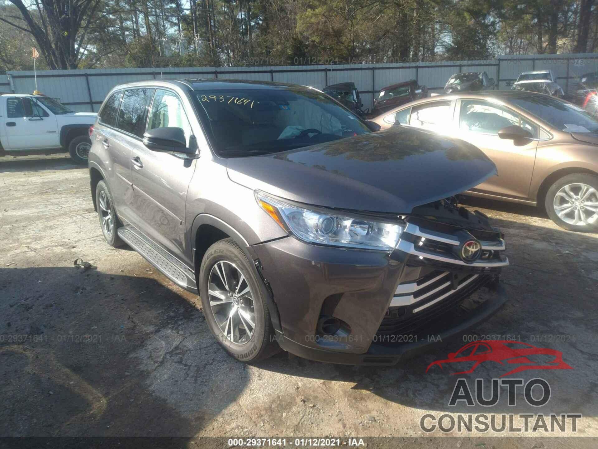 TOYOTA HIGHLANDER 2018 - 5TDZARFH4JS036648