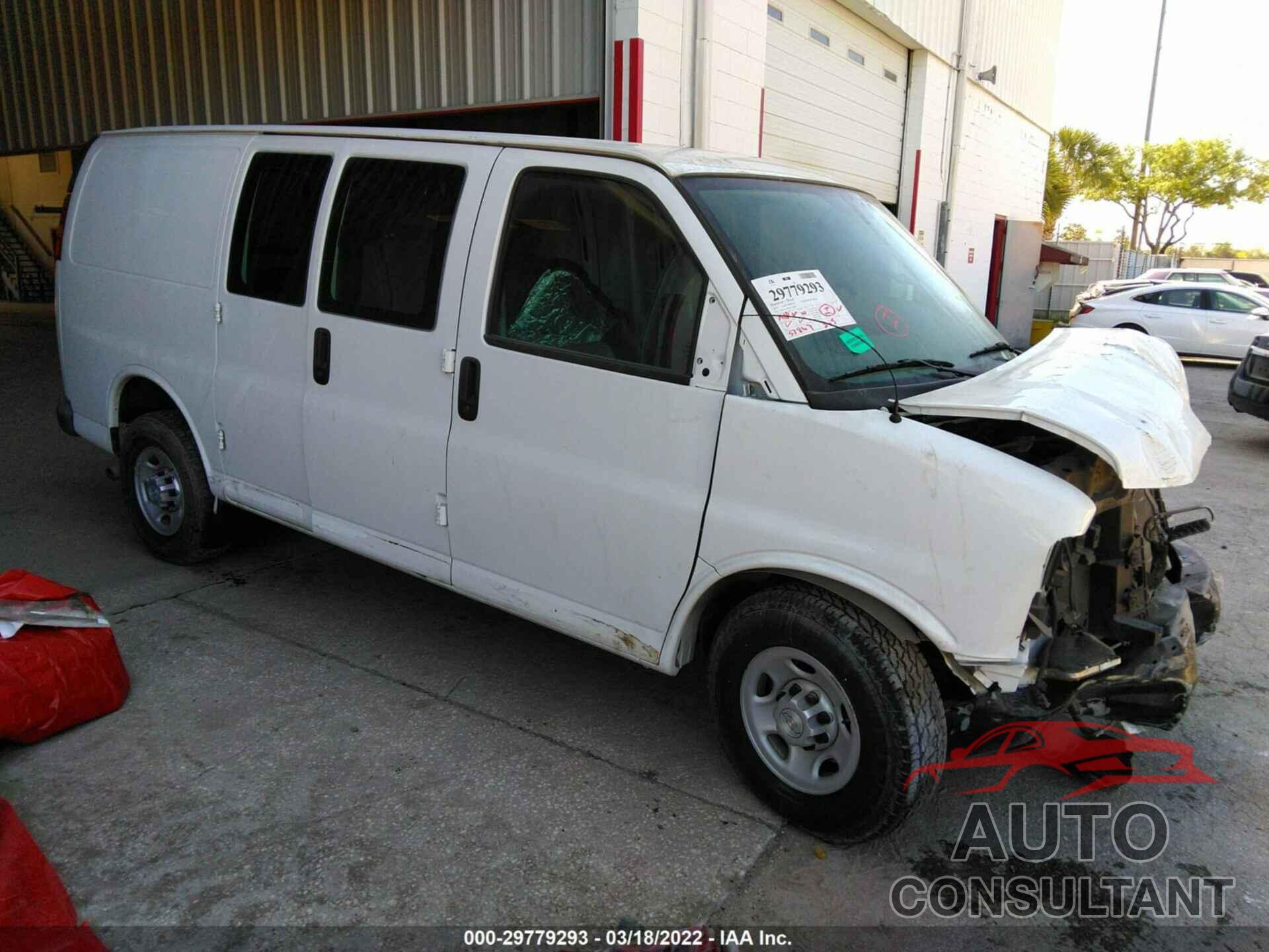 CHEVROLET EXPRESS CARGO VAN 2017 - 1GCWGAFF5H1138808