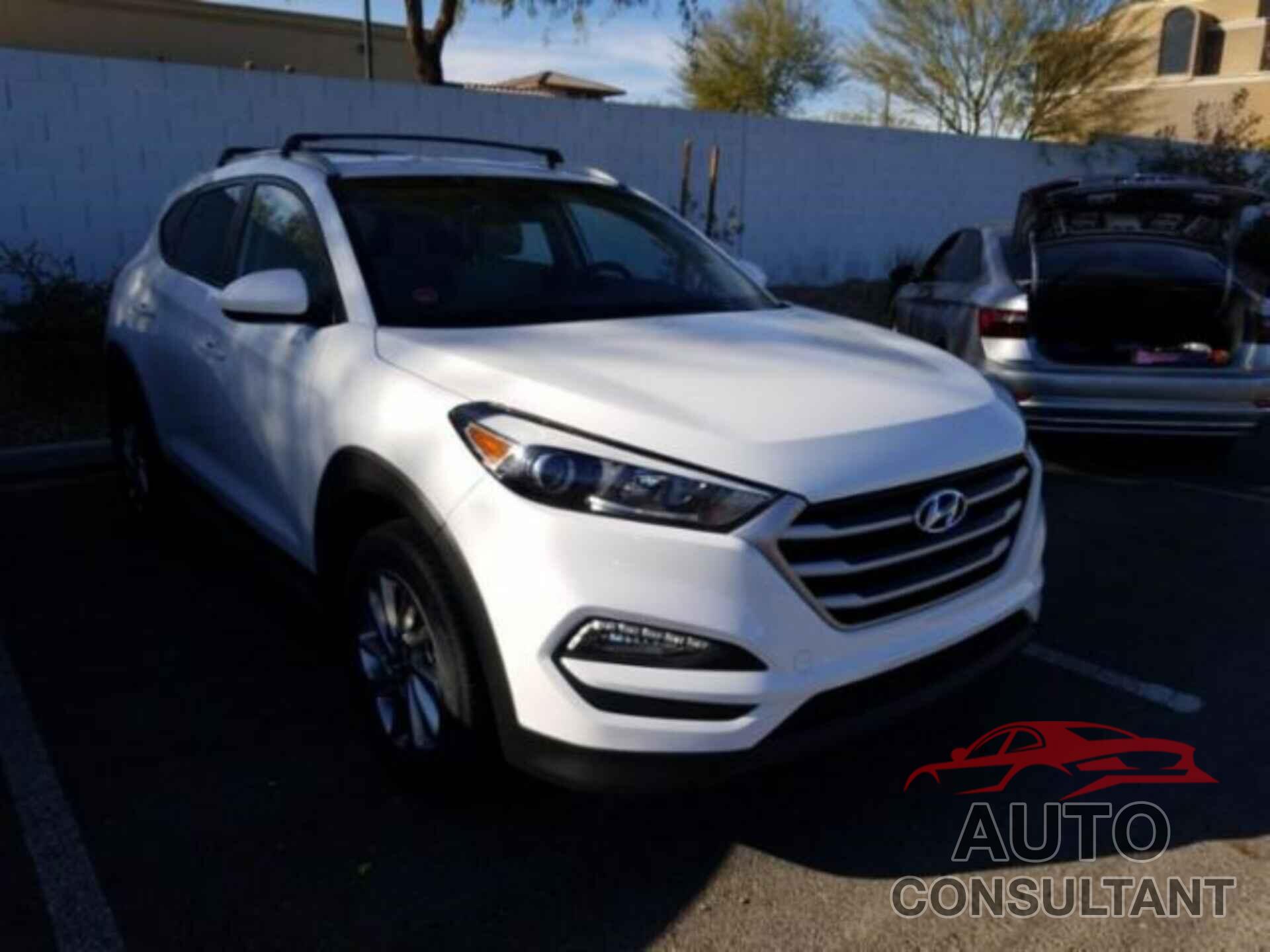 HYUNDAI TUCSON 2017 - KM8J33A45HU371833