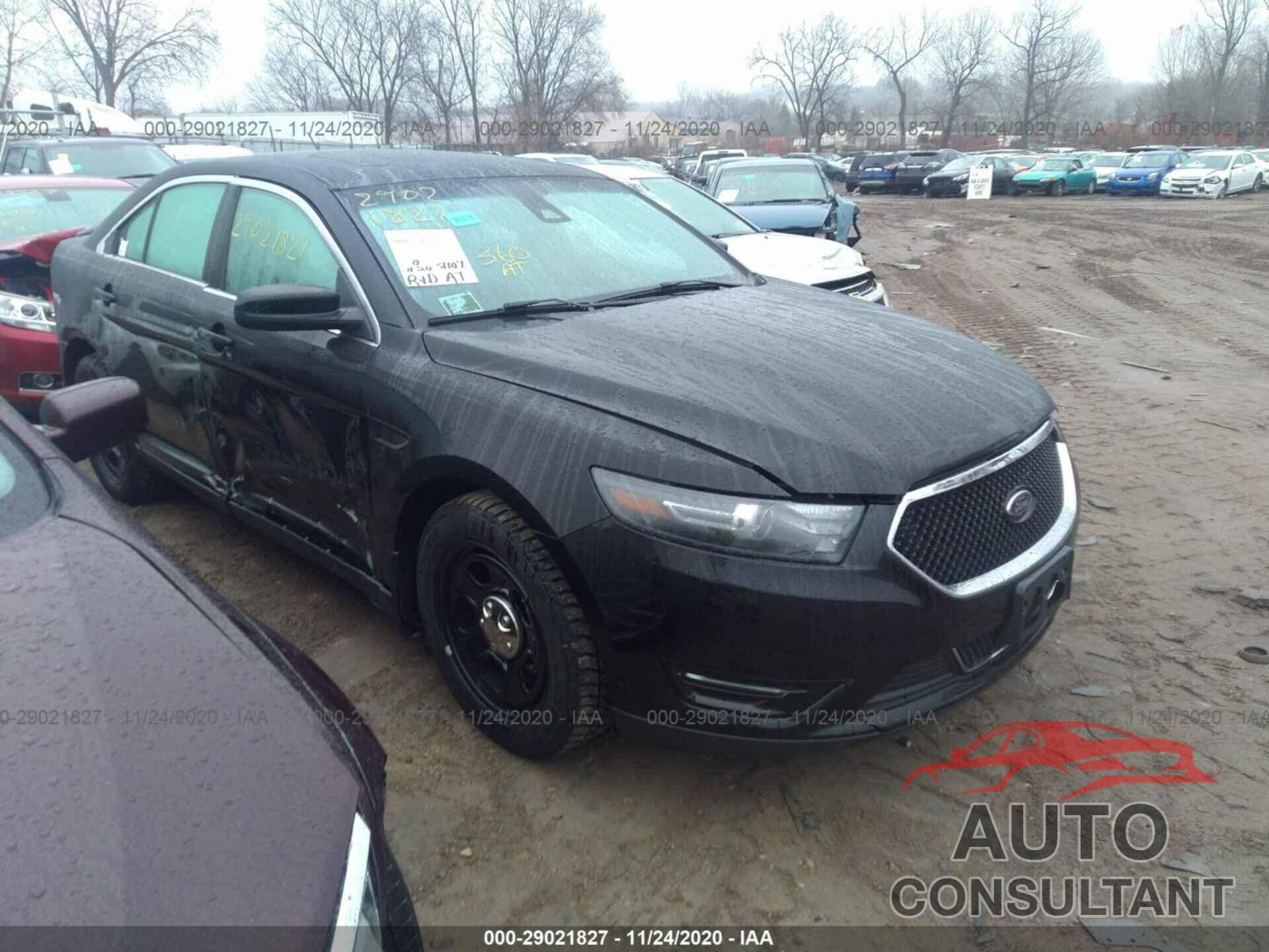 FORD TAURUS 2018 - 1FAHP2KT8JG136358