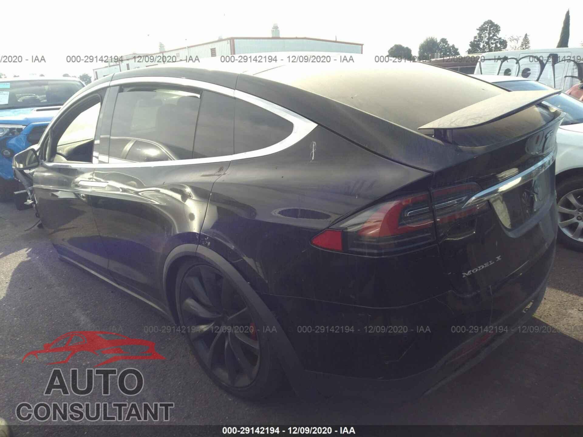 TESLA MODEL X 2018 - 5YJXCBE42JF136064