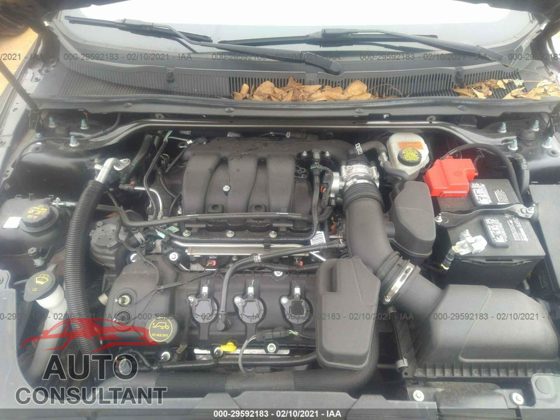 FORD TAURUS 2018 - 1FAHP2D85JG100779