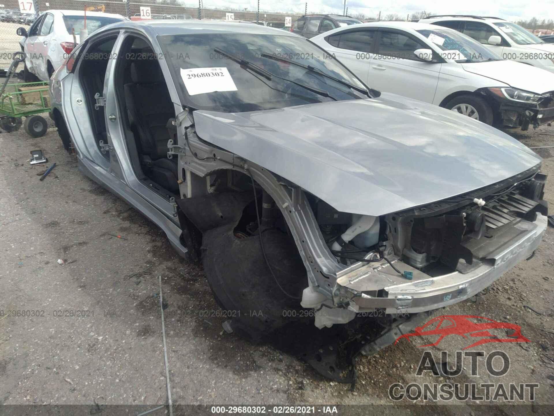 HONDA ACCORD SEDAN 2018 - 1HGCV1F3XJA239882