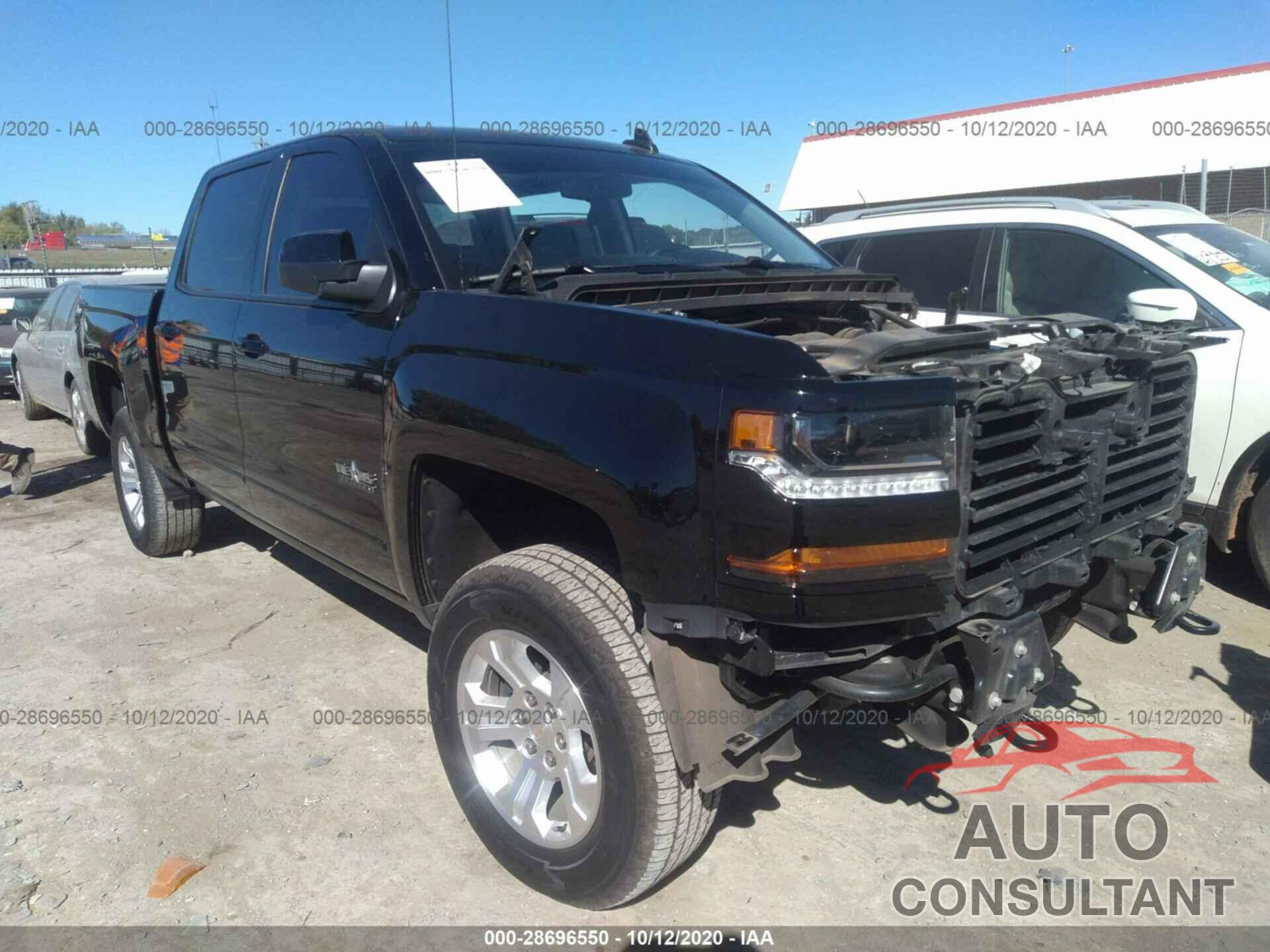 CHEVROLET SILVERADO 1500 2018 - 3GCUKREC2JG641912