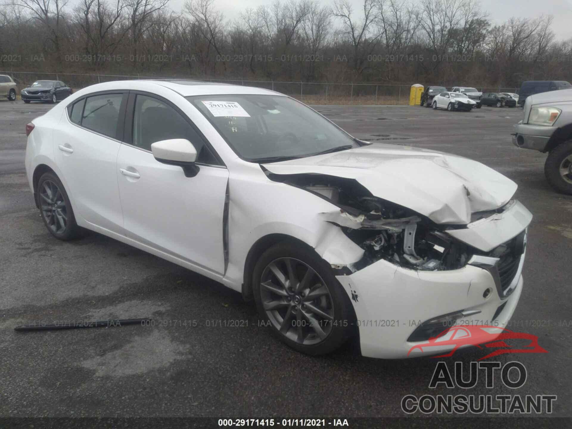 MAZDA MAZDA3 4-DOOR 2018 - 3MZBN1W32JM194933