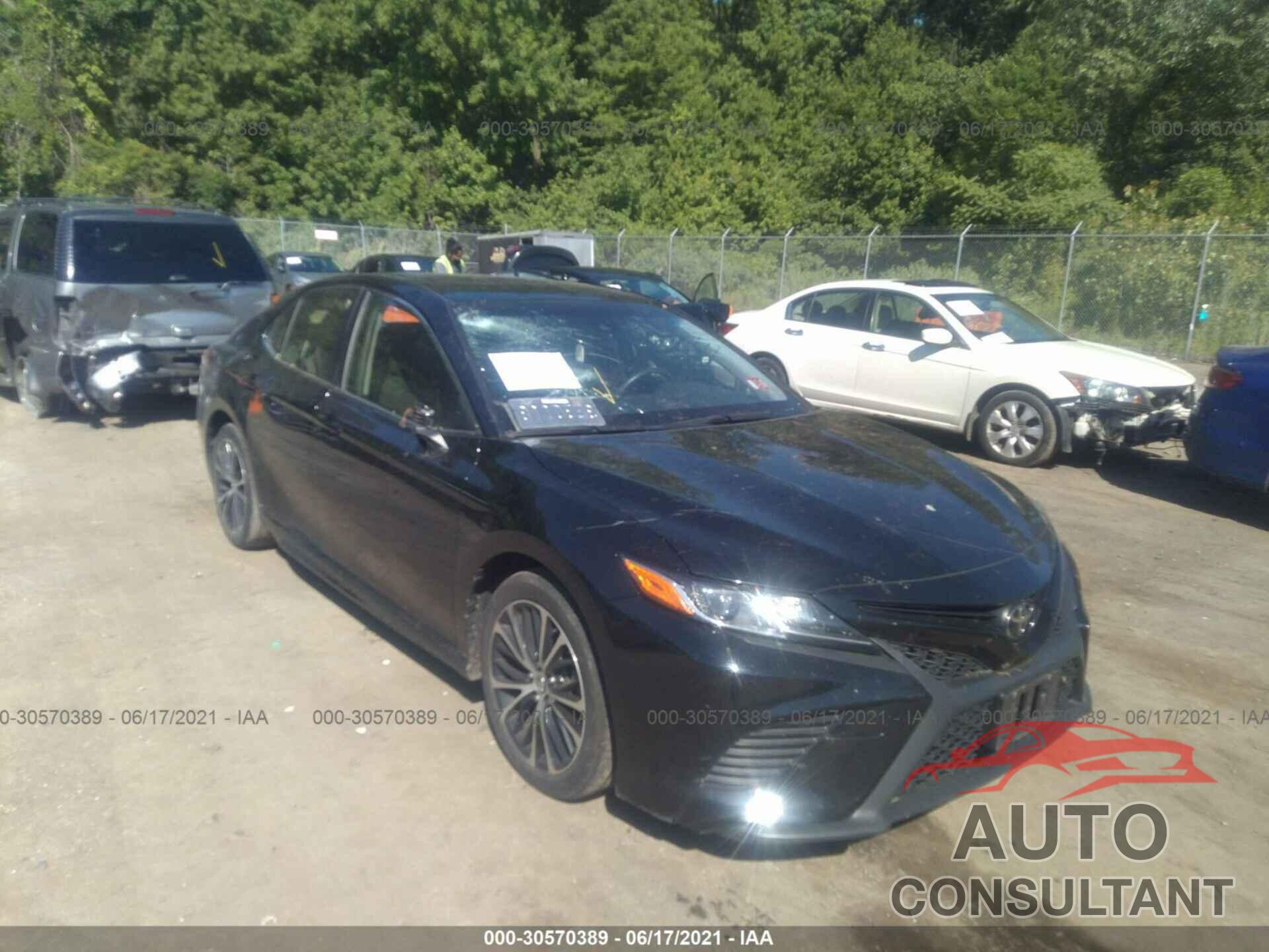 TOYOTA CAMRY 2018 - JTNB11HK2J3016374