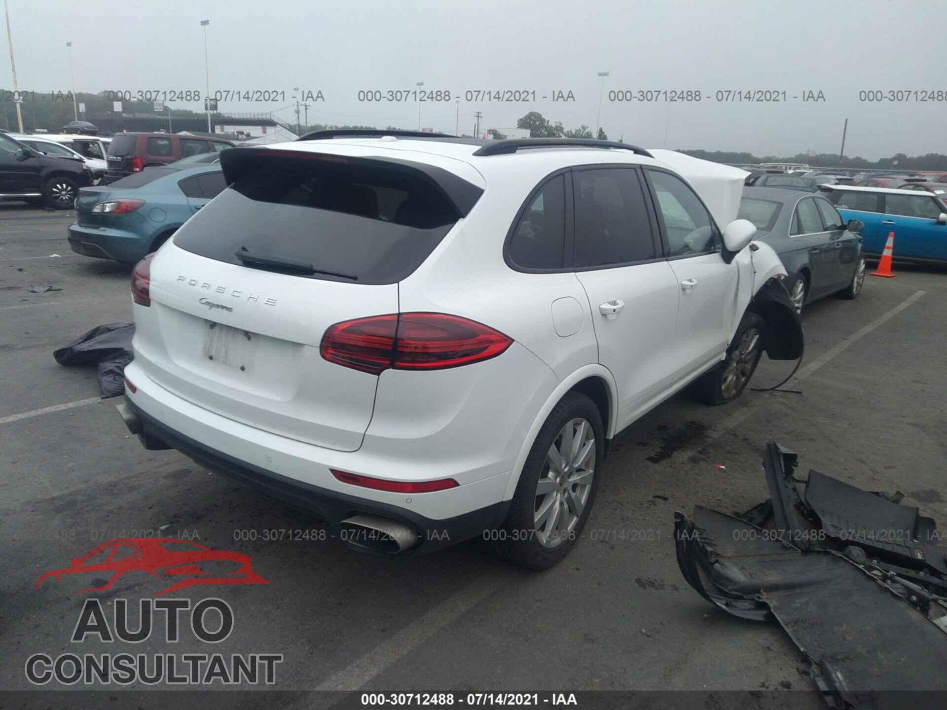PORSCHE CAYENNE 2017 - WP1AA2A23HKA84634