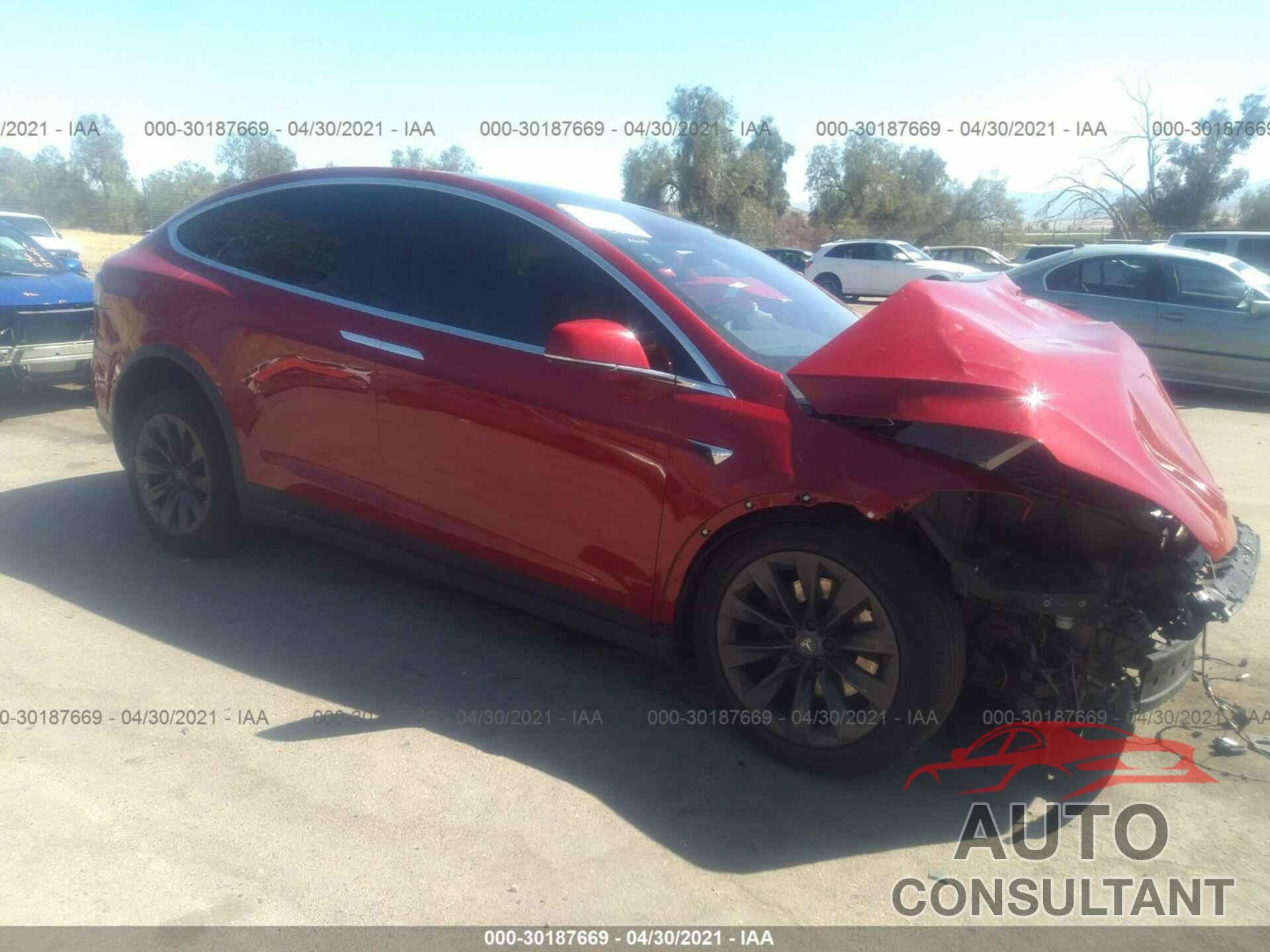 TESLA MODEL X 2018 - 5YJXCBE2XJF136411