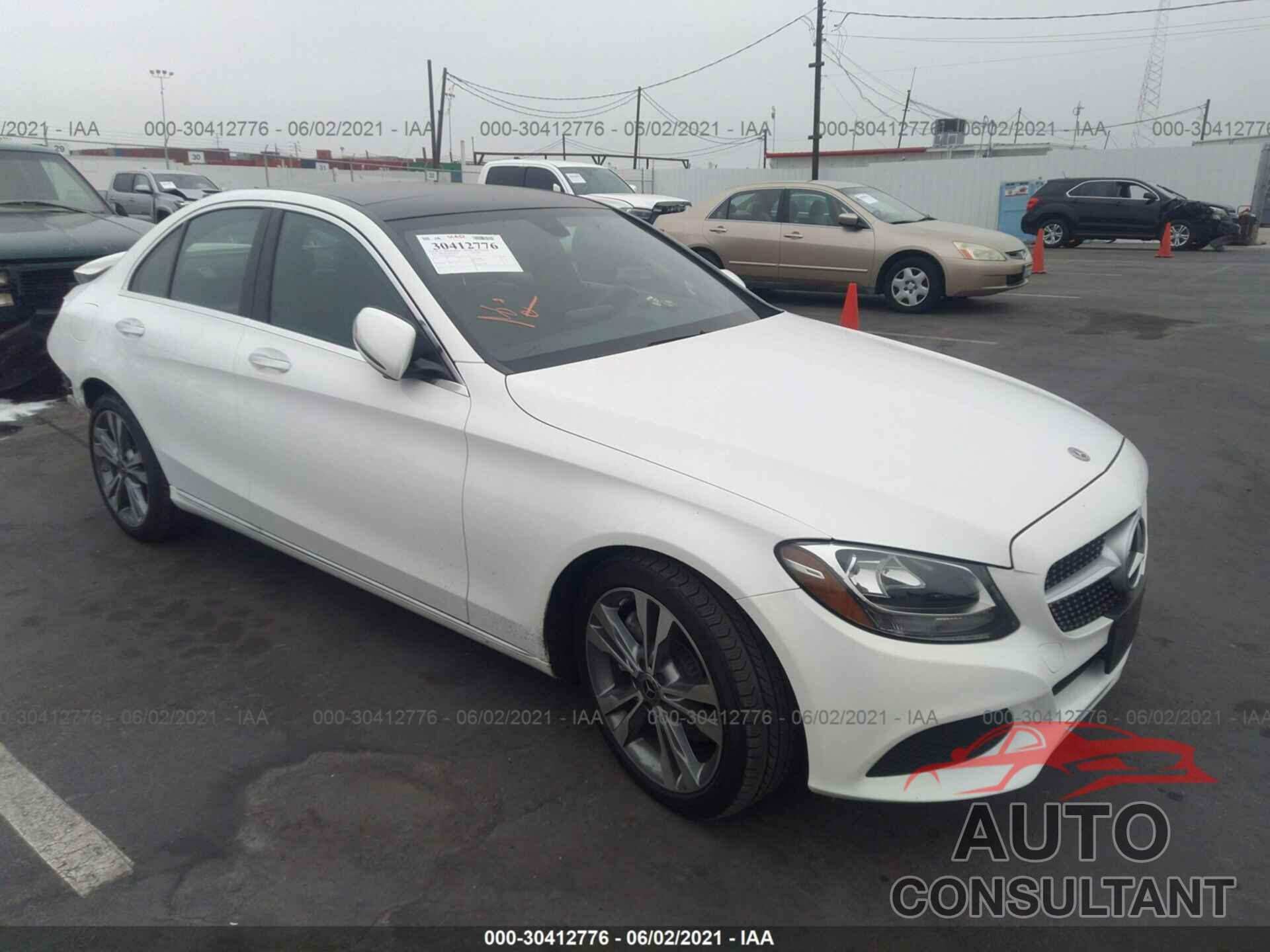 MERCEDES-BENZ C-CLASS 2018 - 55SWF4JB9JU235076