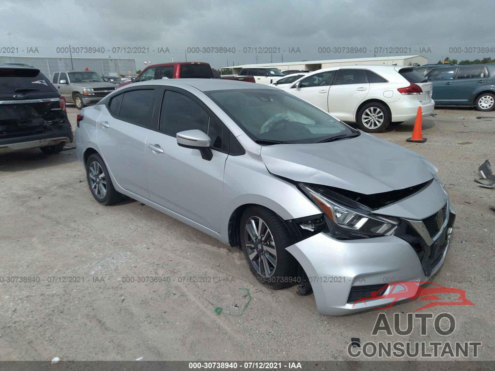 NISSAN VERSA 2020 - 3N1CN8EV4LL811960