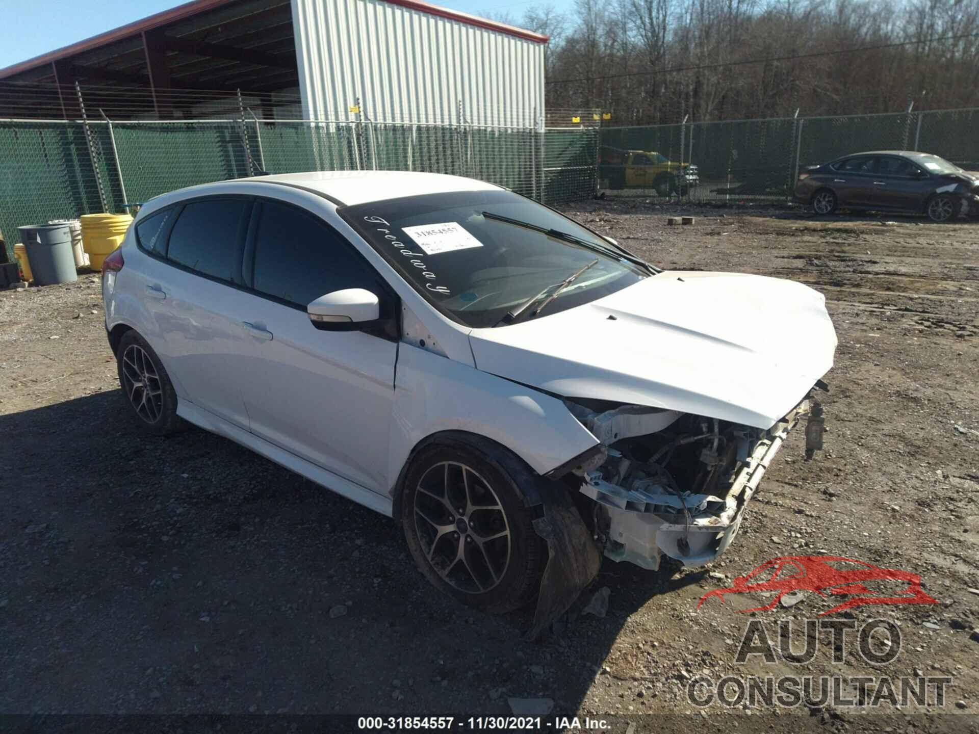 FORD FOCUS 2016 - 1FADP3K25GL386460