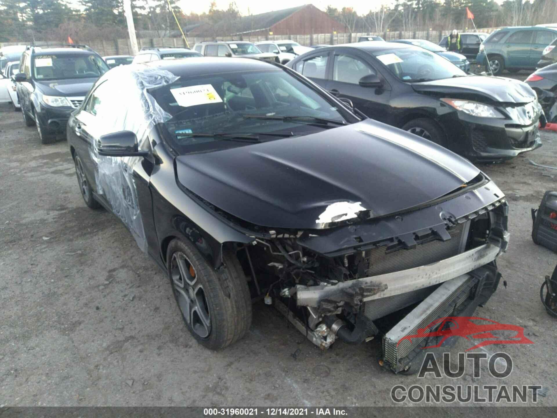 MERCEDES-BENZ CLA 2017 - WDDSJ4GB9HN412426