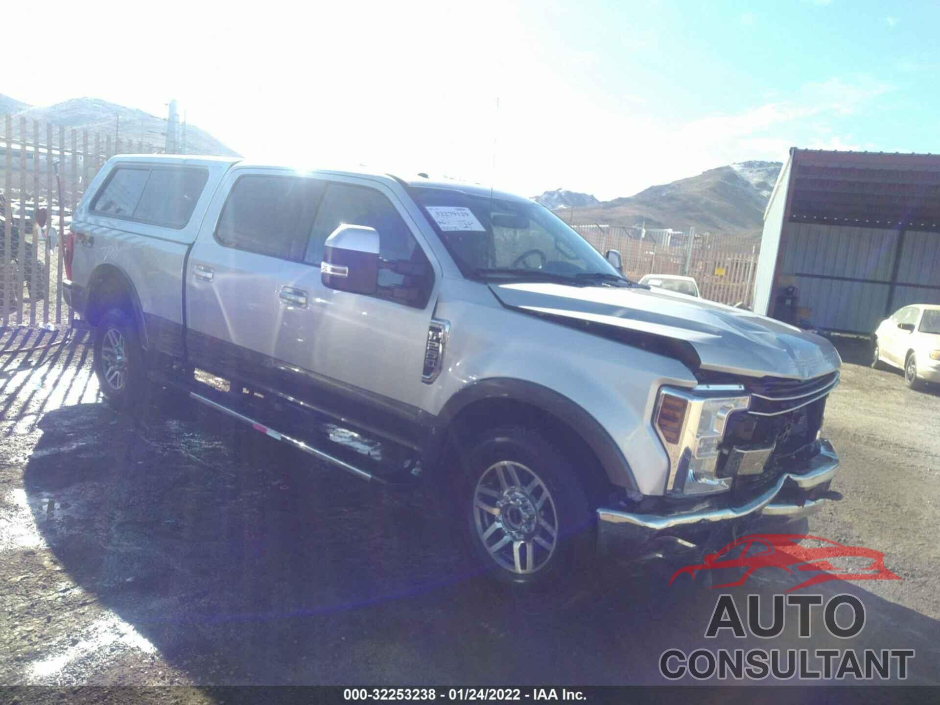 FORD SUPER DUTY F-250 SRW 2018 - 1FT7W2B69JEC58919