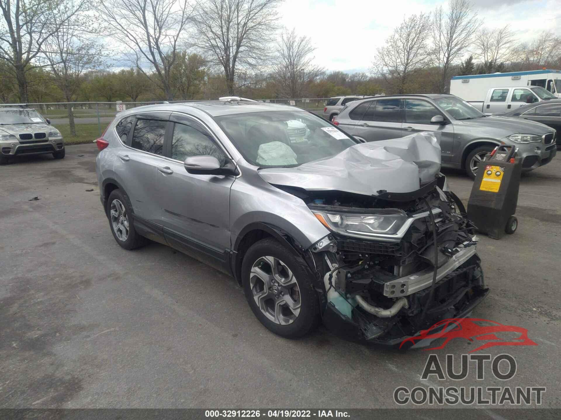HONDA CR-V 2018 - 7FARW1H87JE015527