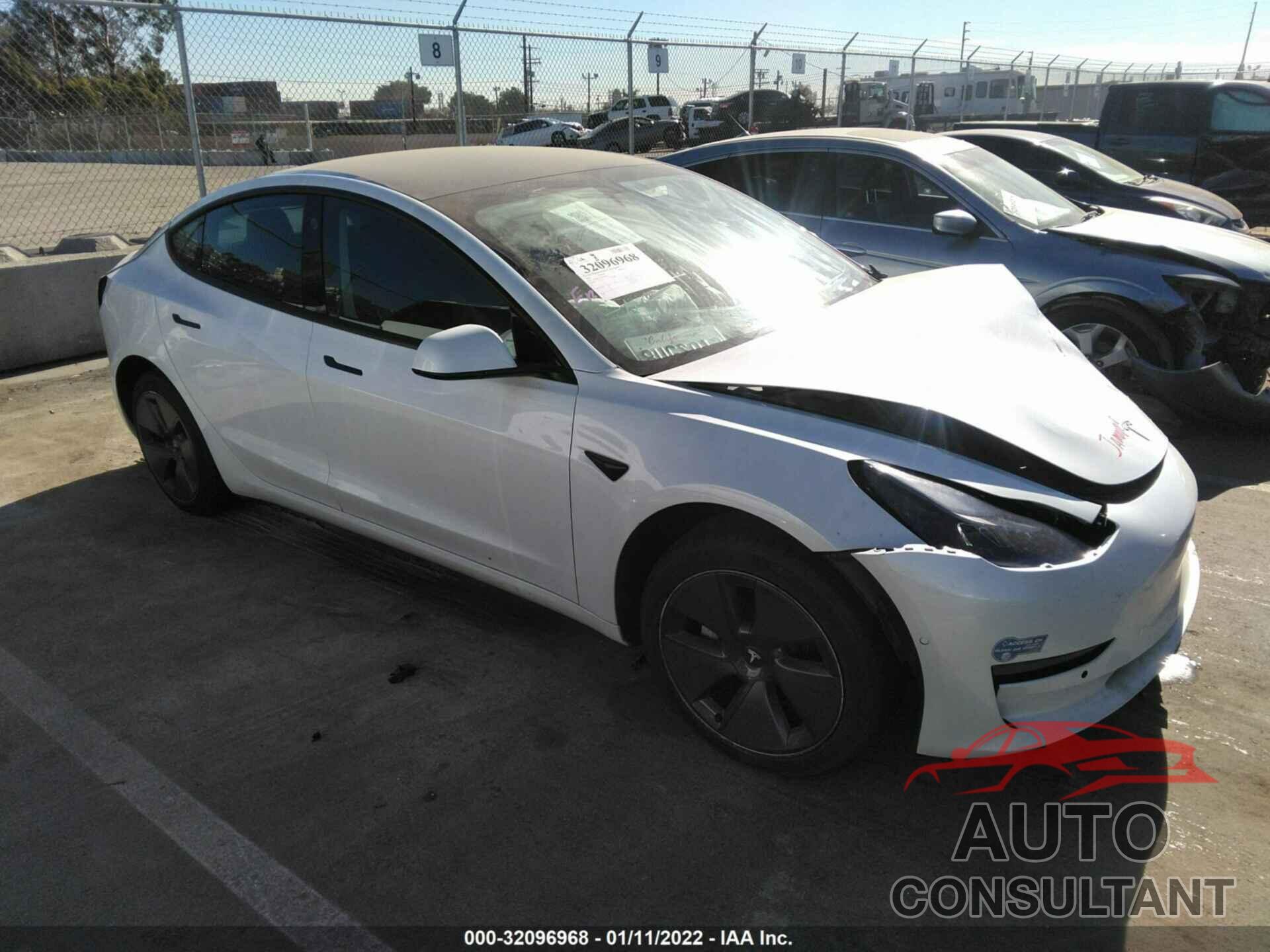 TESLA MODEL 3 2021 - 5YJ3E1EA5MF868072