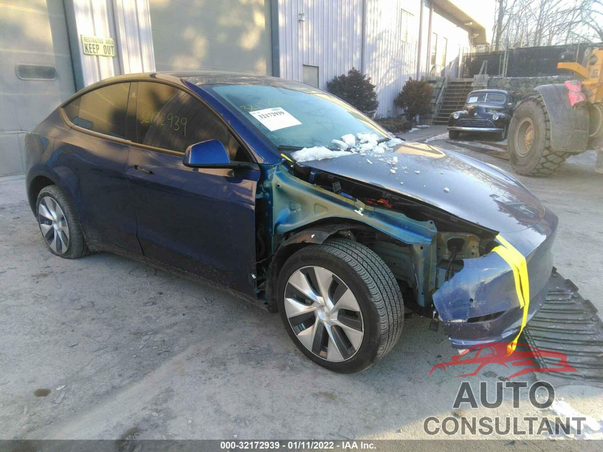 TESLA MODEL Y 2021 - 5YJYGDEE7MF145845