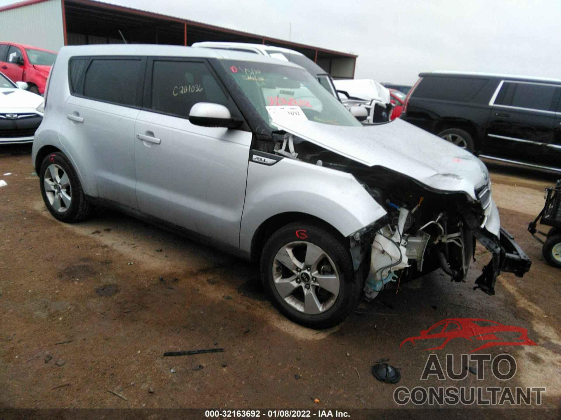 KIA SOUL 2018 - KNDJN2A2XJ7536822
