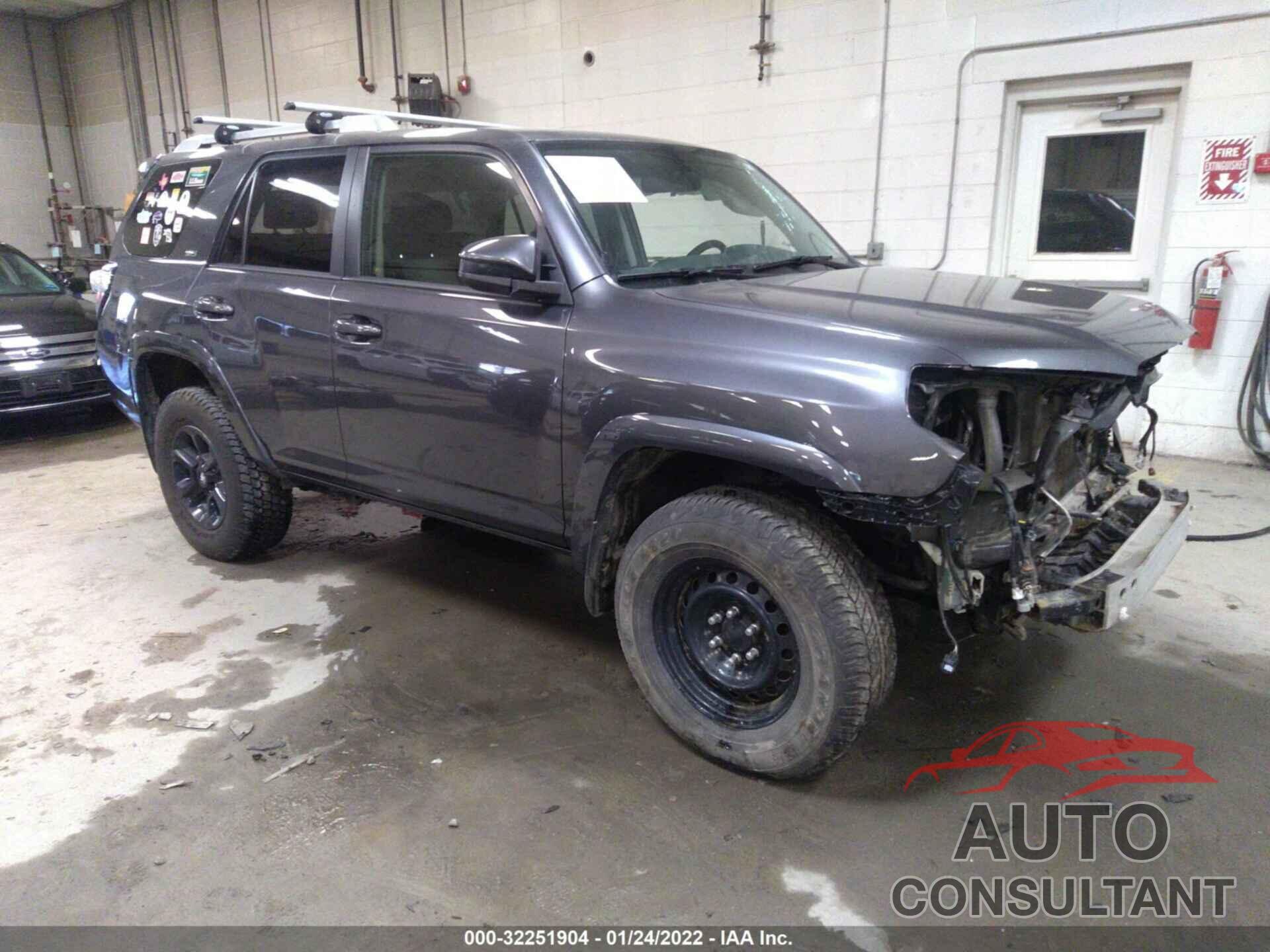 TOYOTA 4RUNNER 2018 - JTEBU5JR1J5570905