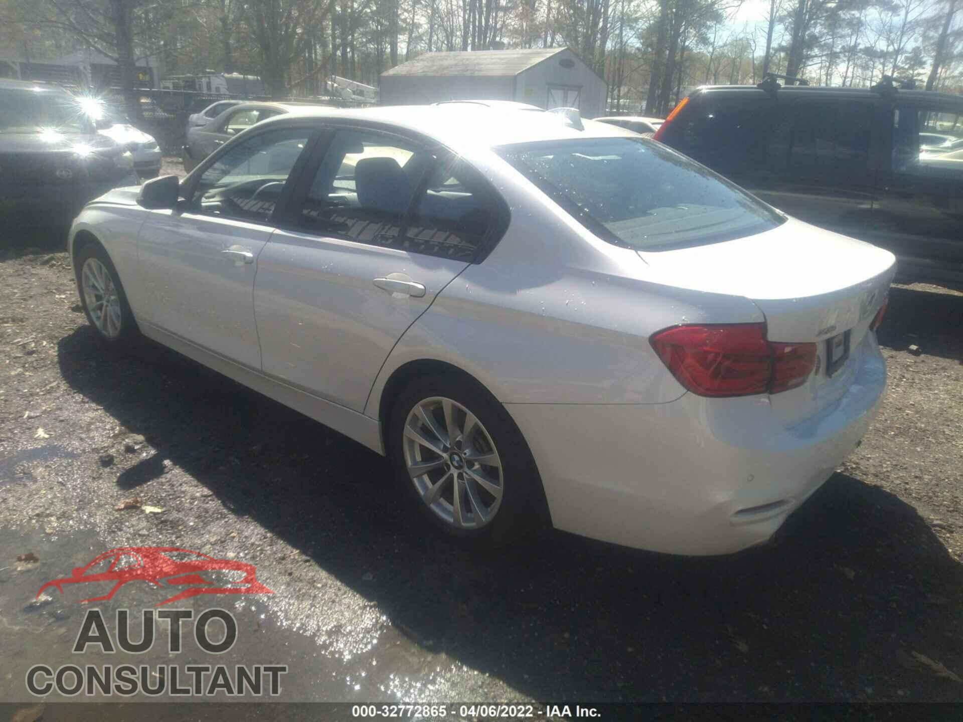 BMW 3 SERIES 2016 - WBA8E5G55GNU20575