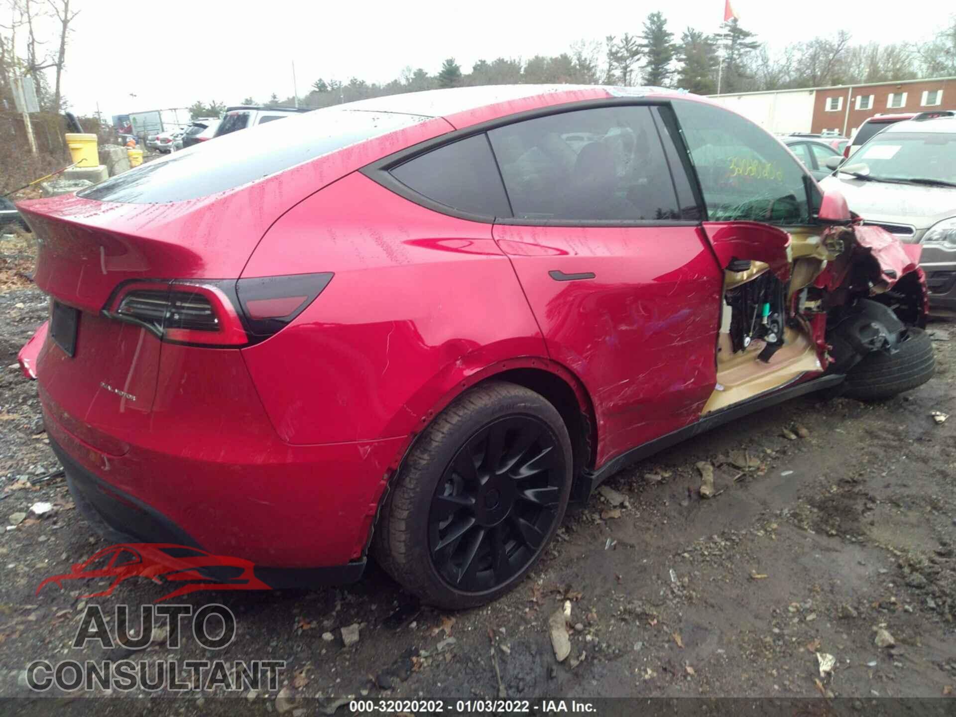 TESLA MODEL Y 2021 - 5YJYGAEE5MF136639
