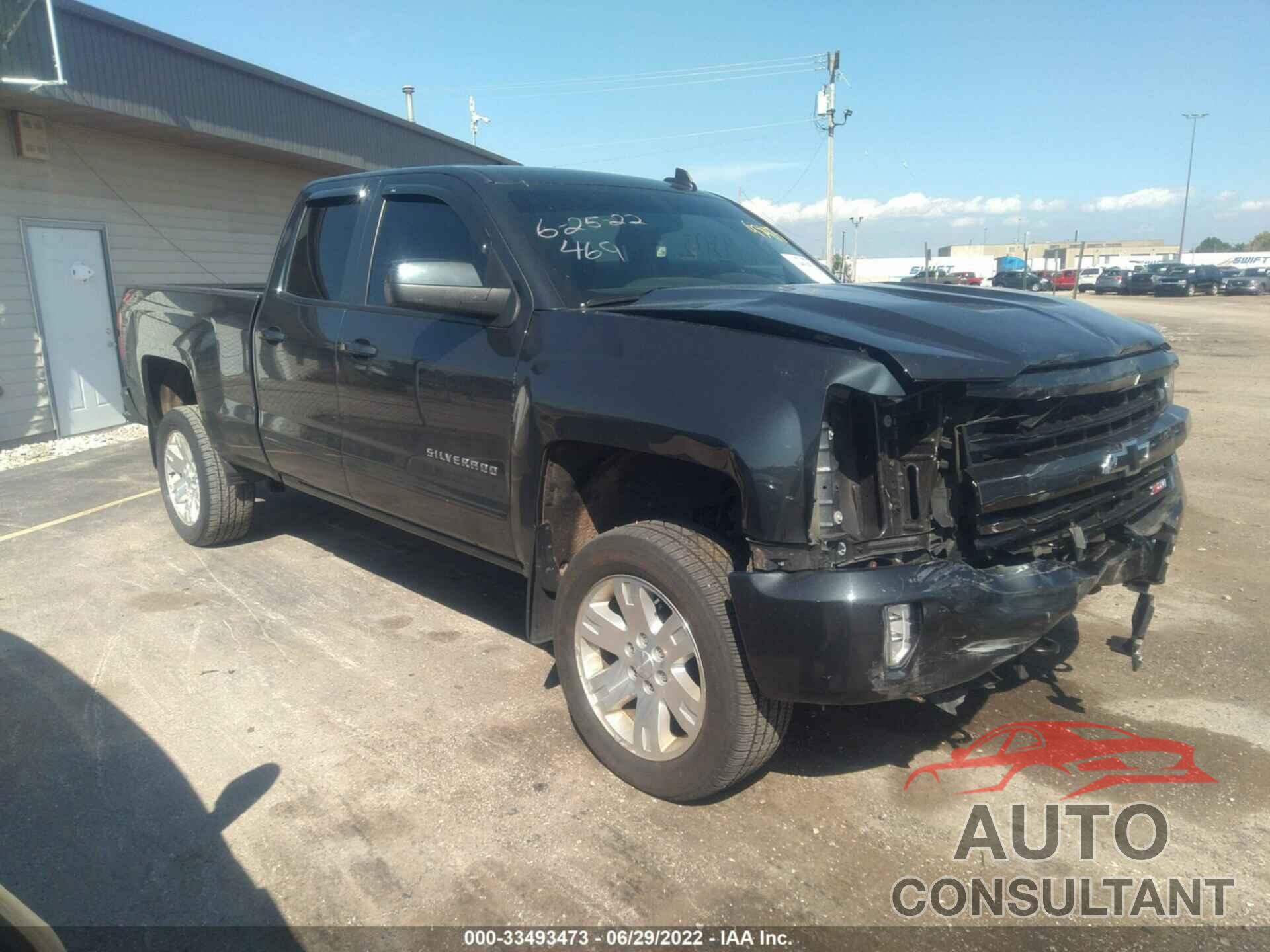 CHEVROLET SILVERADO 1500 2018 - 1GCVKREH8JZ119558