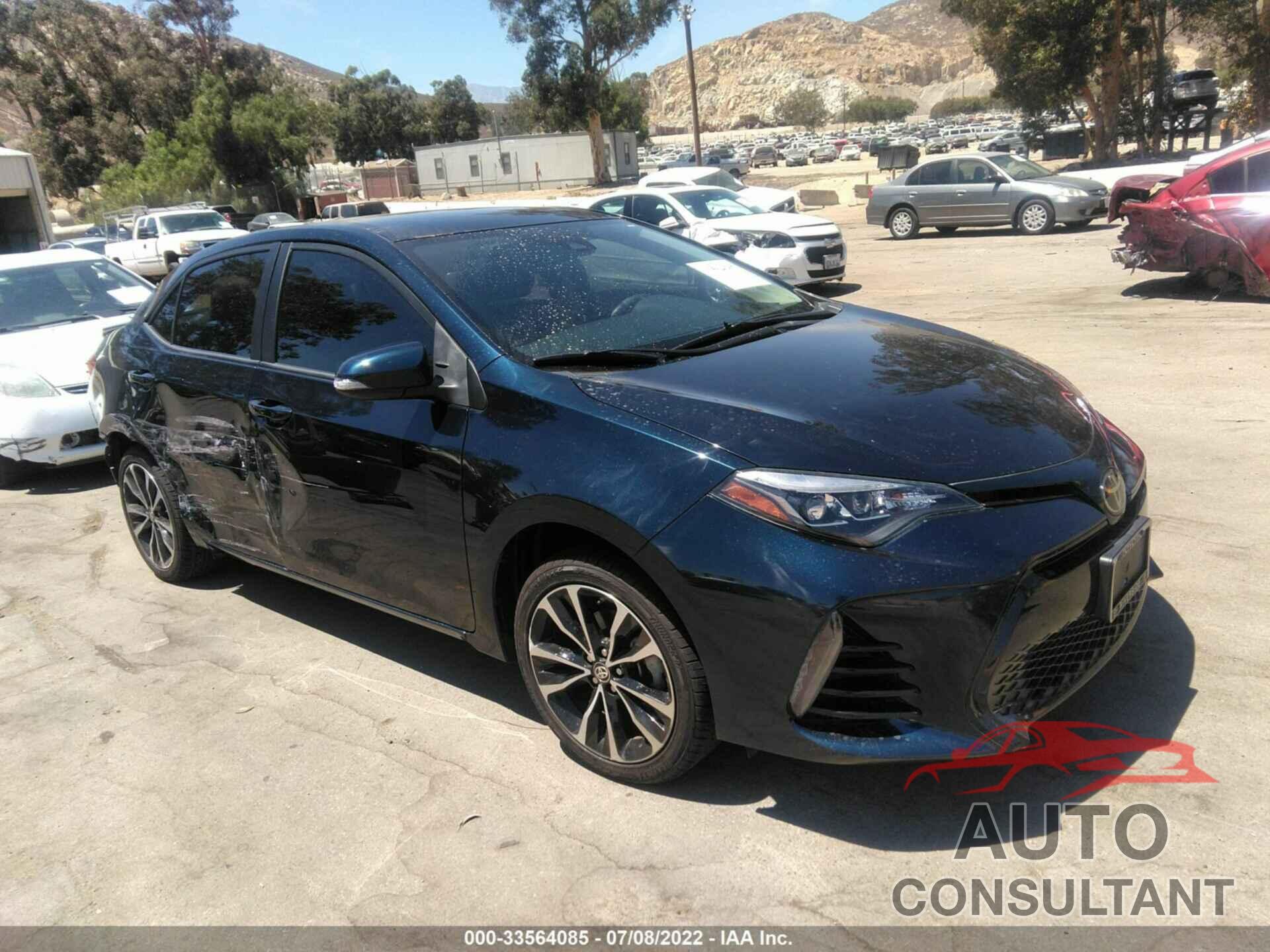 TOYOTA COROLLA 2018 - 5YFBURHEXJP815296