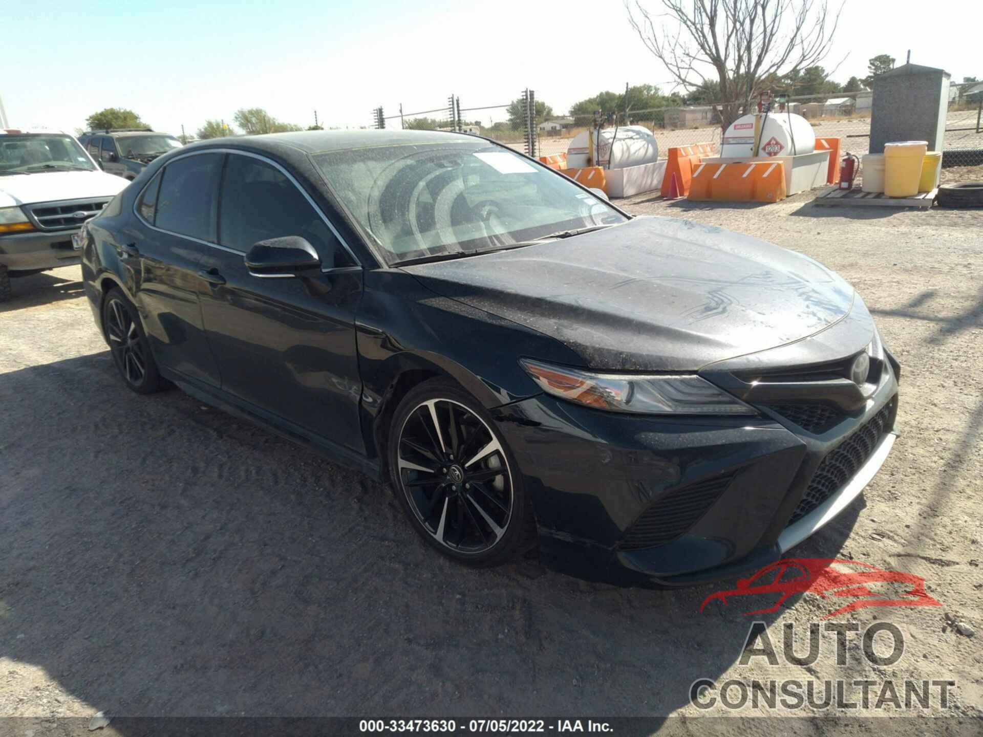 TOYOTA CAMRY 2018 - 4T1B61HK8JU542262
