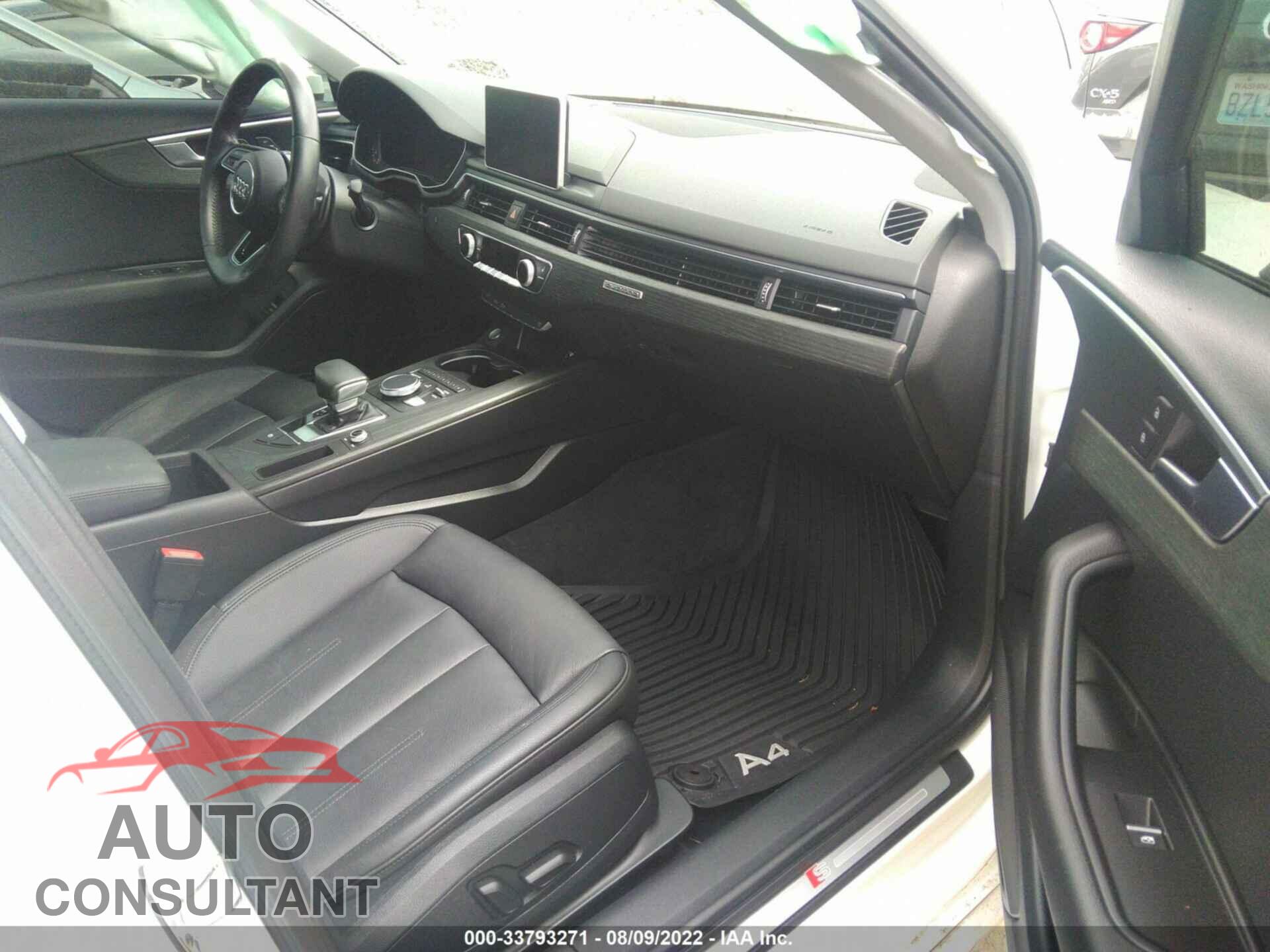 AUDI A4 2017 - WAUDNAF42HN054432