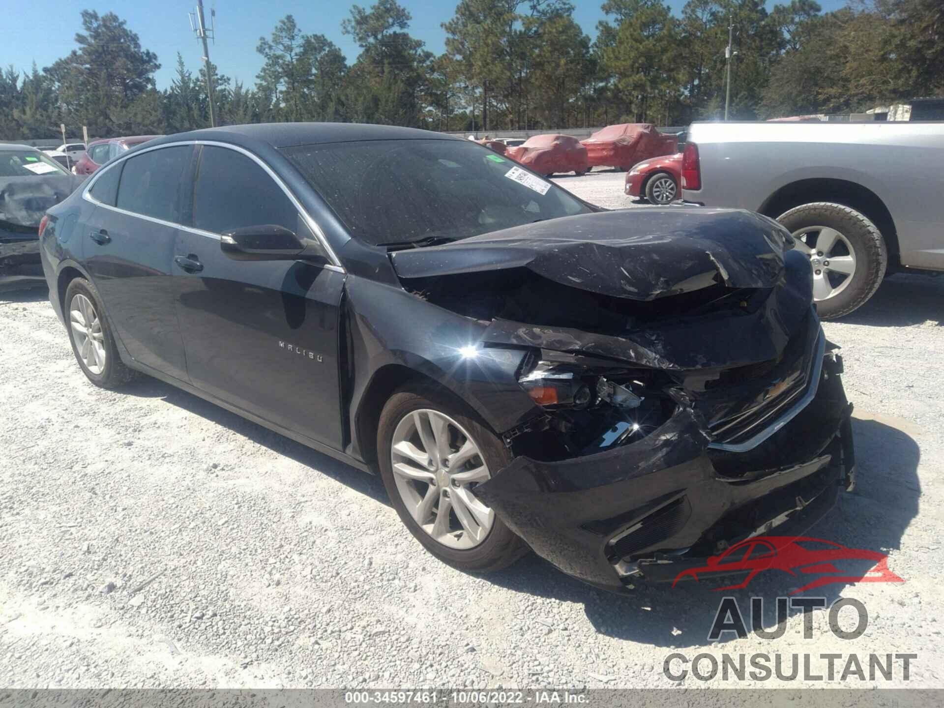 CHEVROLET MALIBU 2017 - 1G1ZE5ST2HF114323