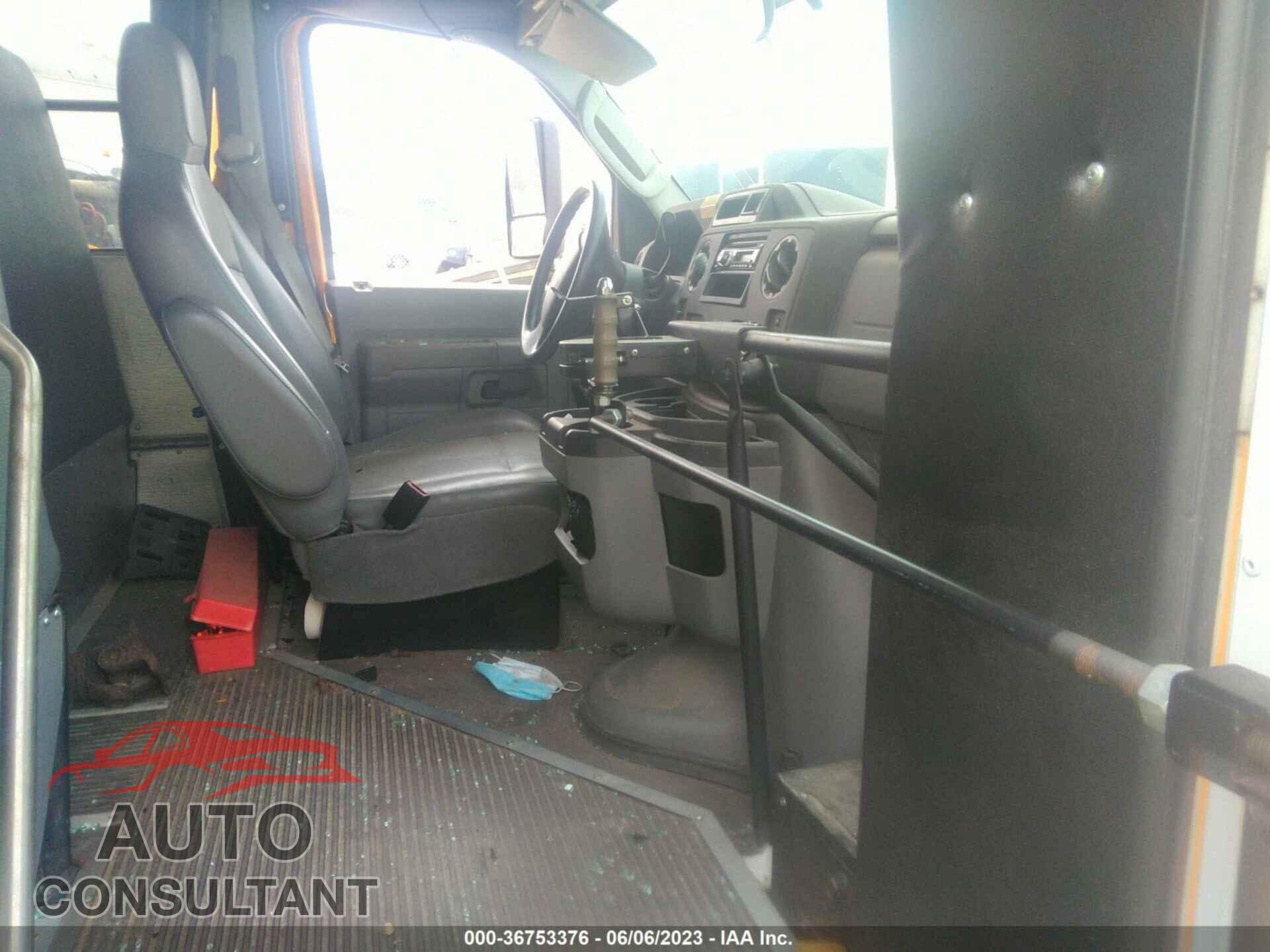FORD E-450 CUTAWAY 2014 - 1FDFE4FS4EDA33428