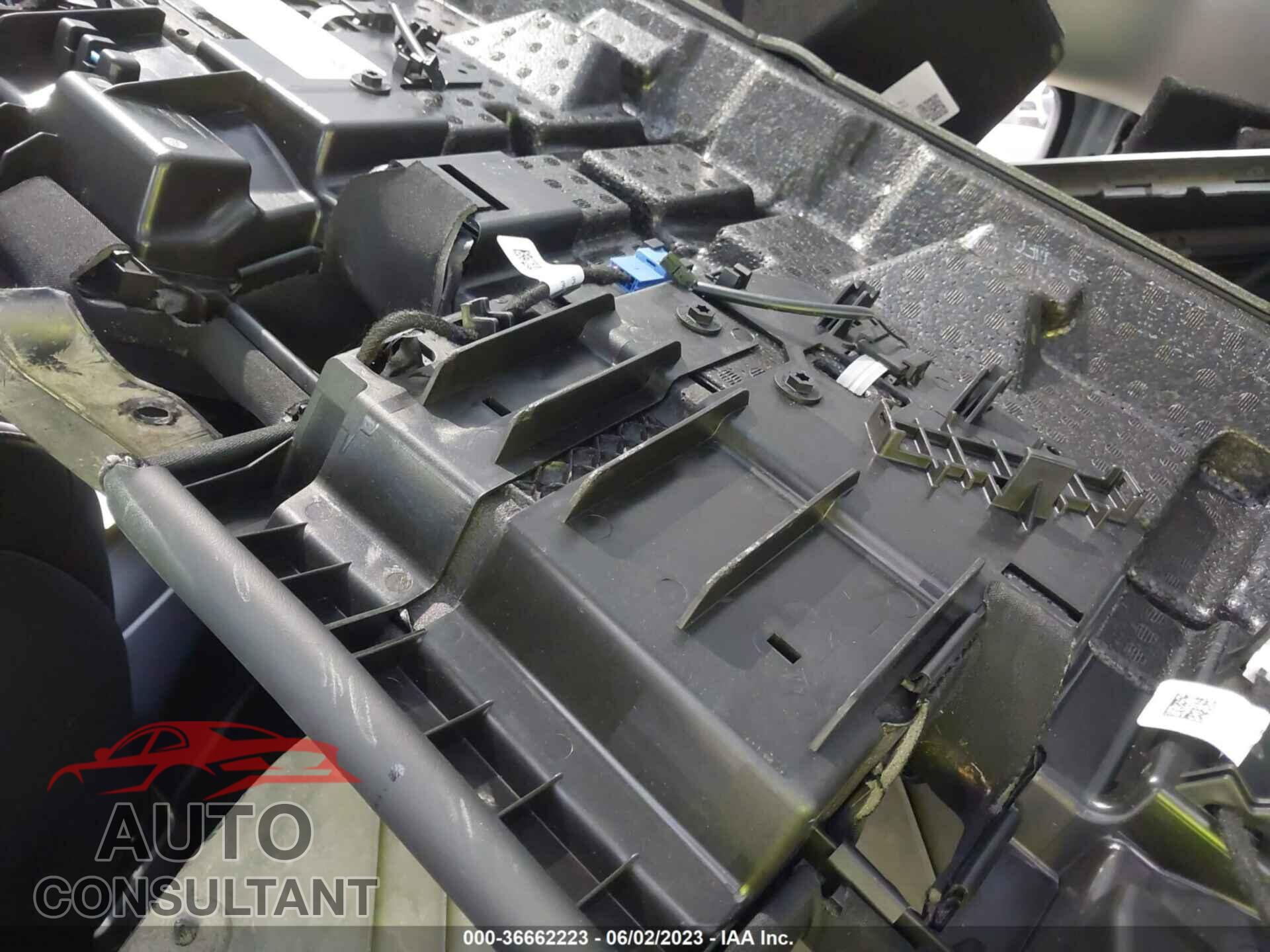 TESLA MODEL Y 2021 - 5YJYGDEE6MF082009