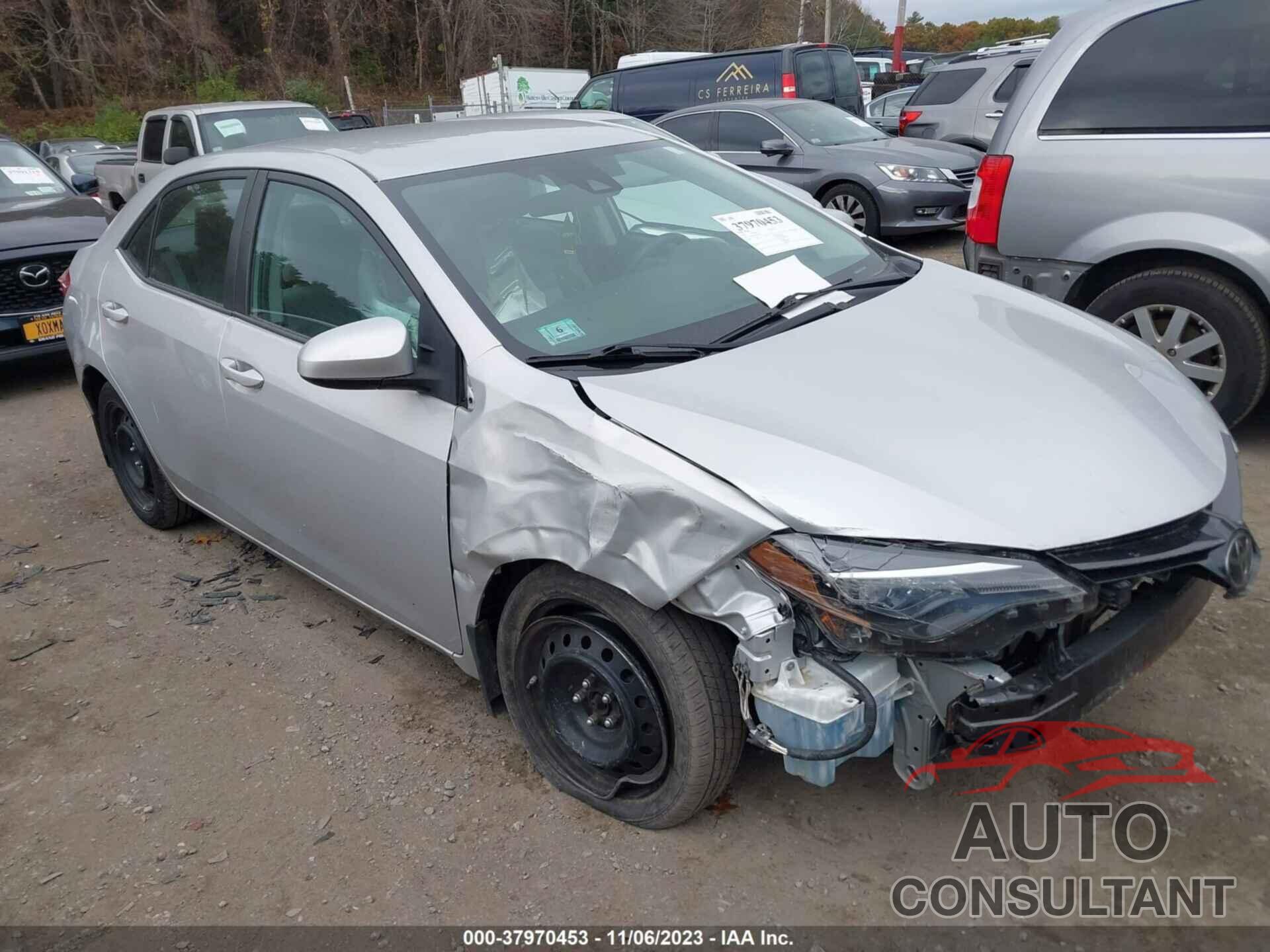 TOYOTA COROLLA 2018 - 2T1BURHE5JC095003