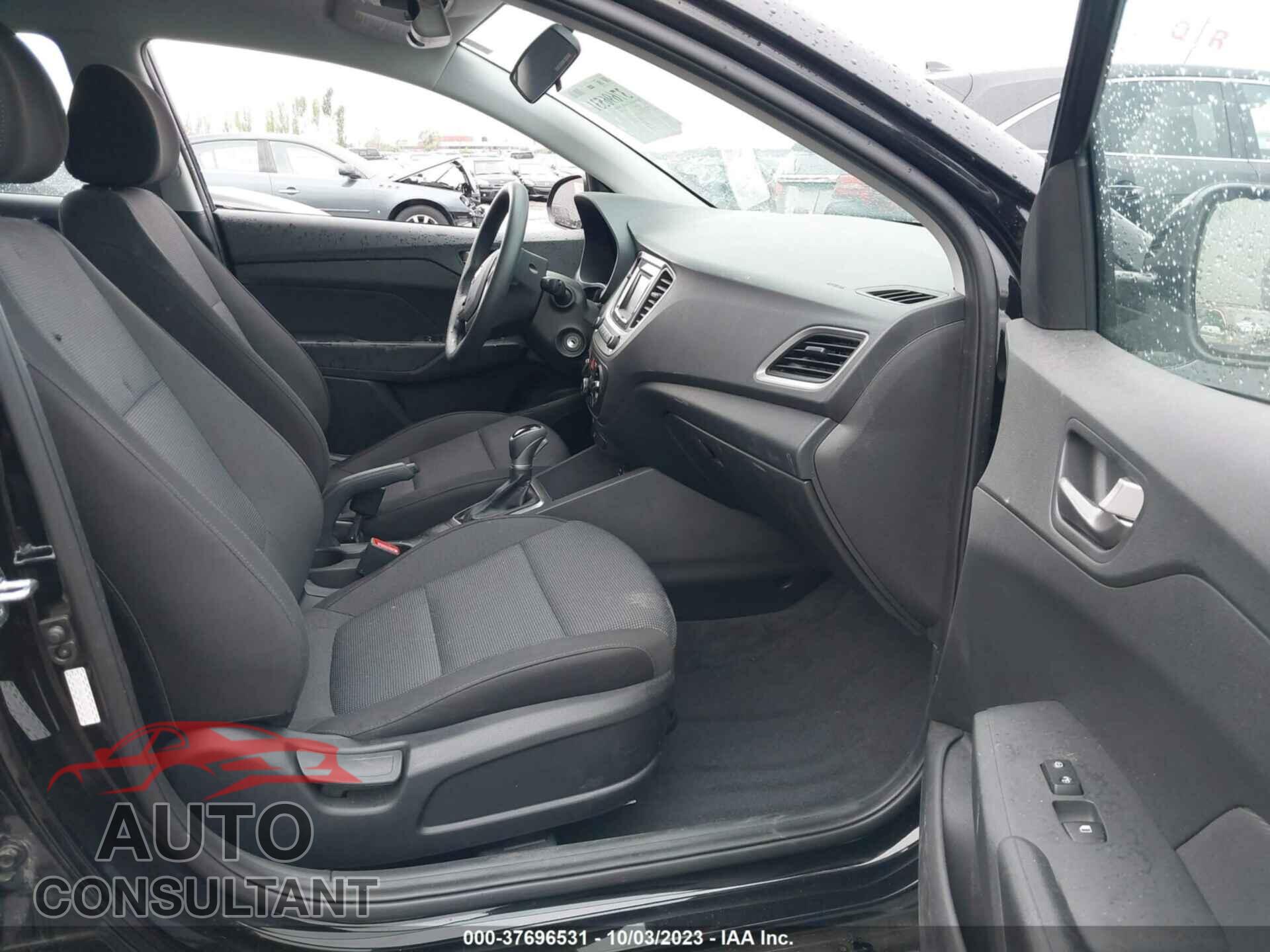 HYUNDAI ACCENT 2022 - 3KPC24A61NE167659