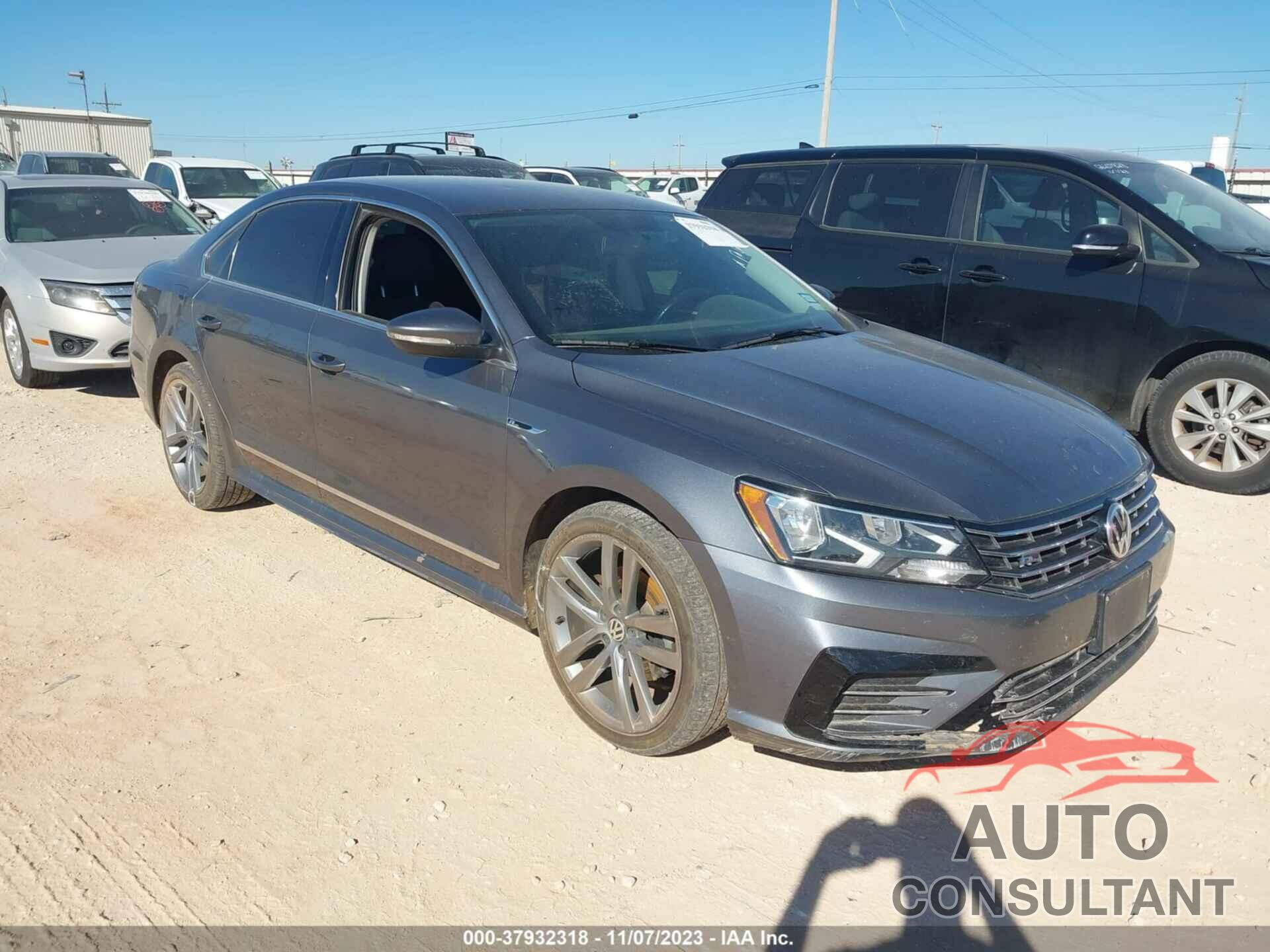 VOLKSWAGEN PASSAT 2017 - 1VWDT7A30HC039432