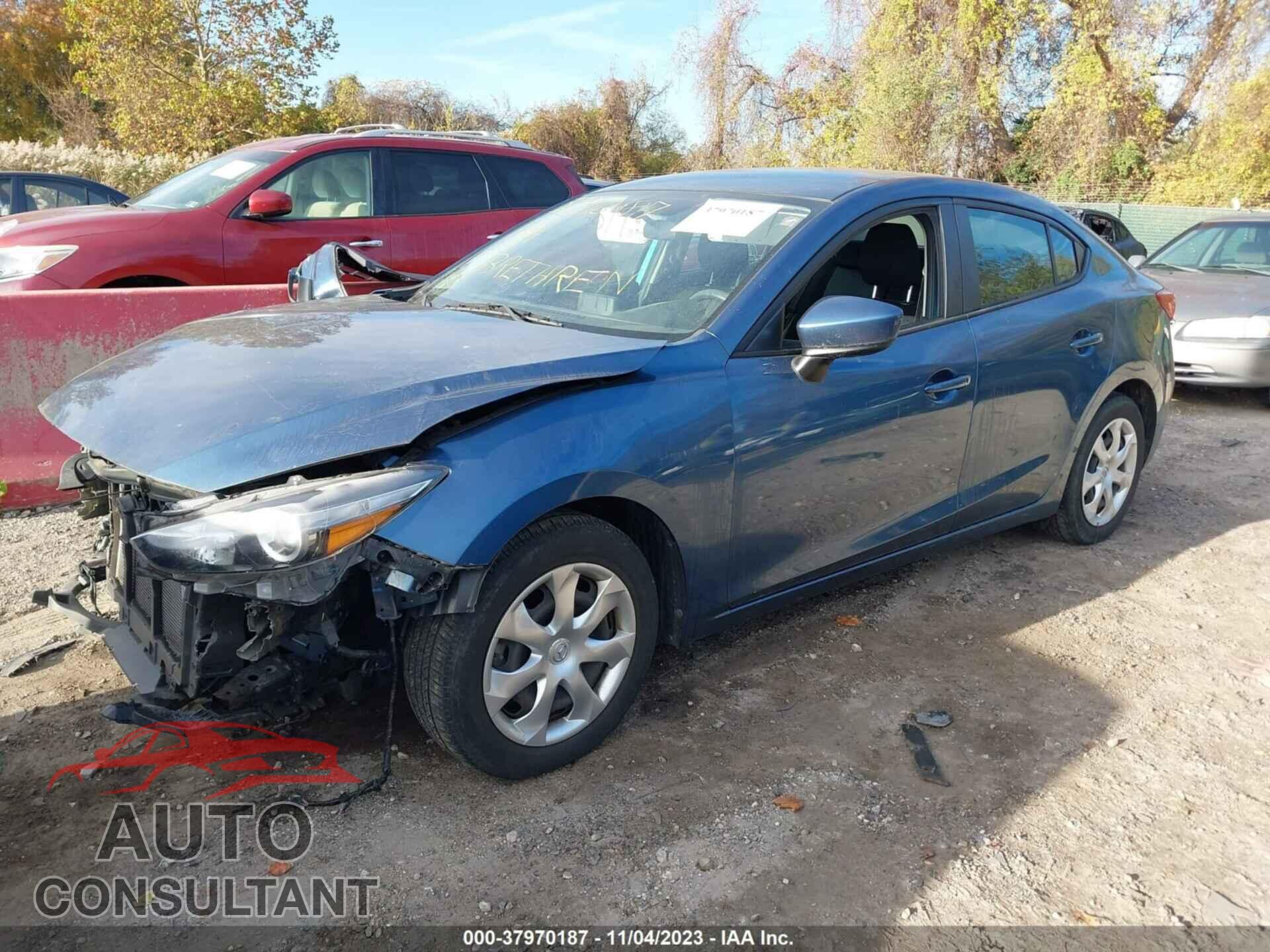 MAZDA 3 2017 - 3MZBN1U79HM152047