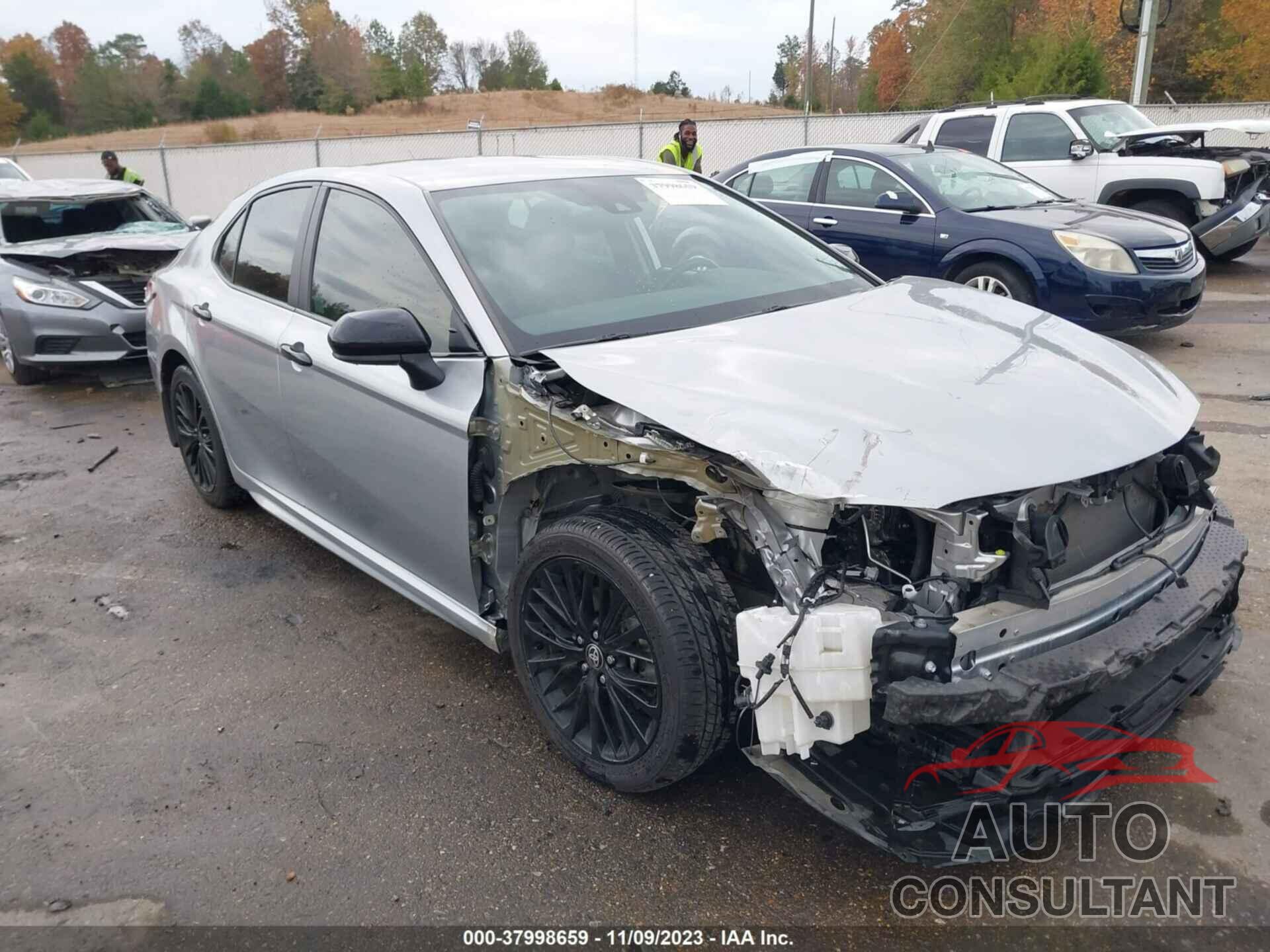 TOYOTA CAMRY 2020 - 4T1G11AK8LU367433