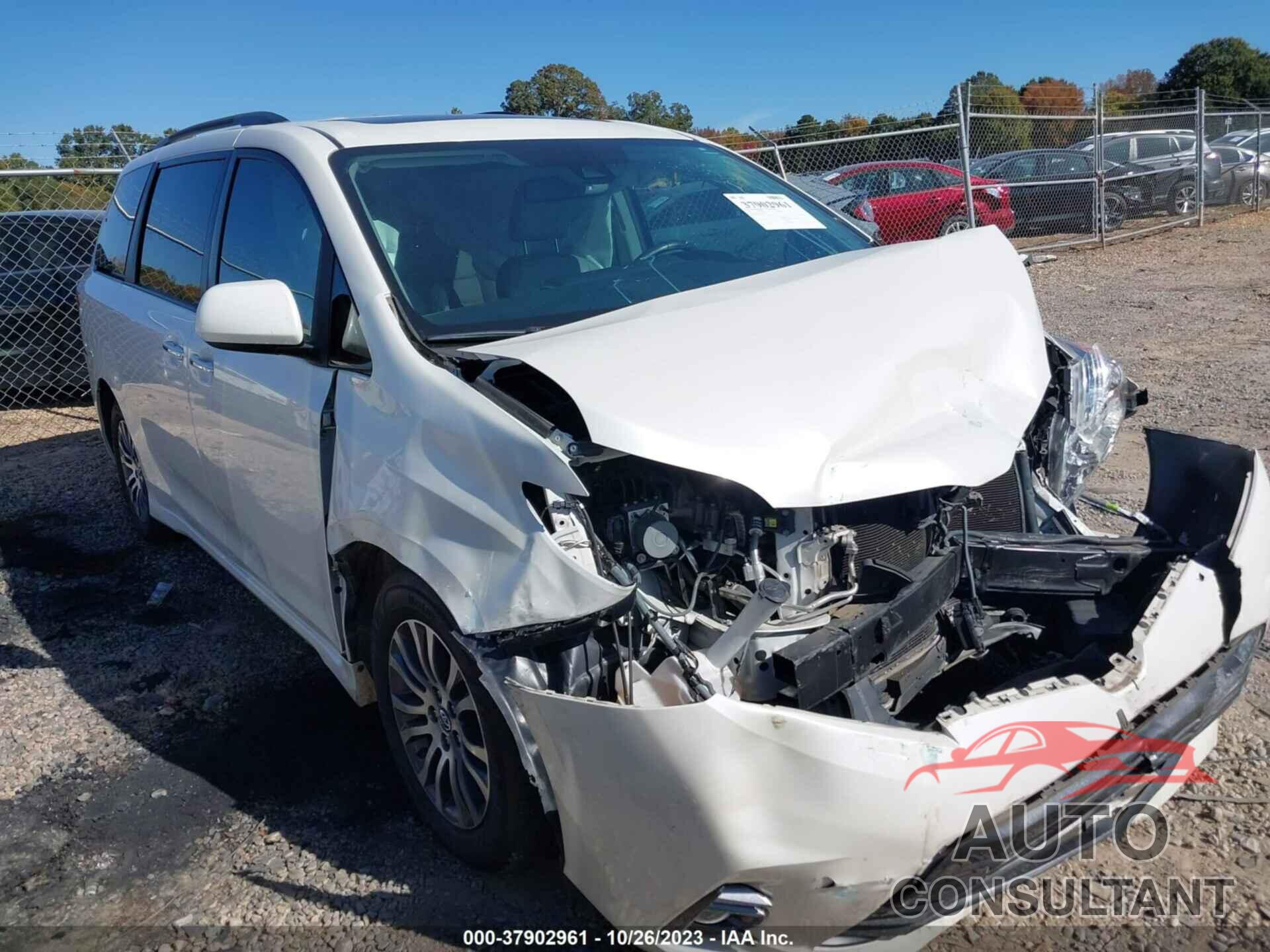 TOYOTA SIENNA 2018 - 5TDYZ3DC3JS953718