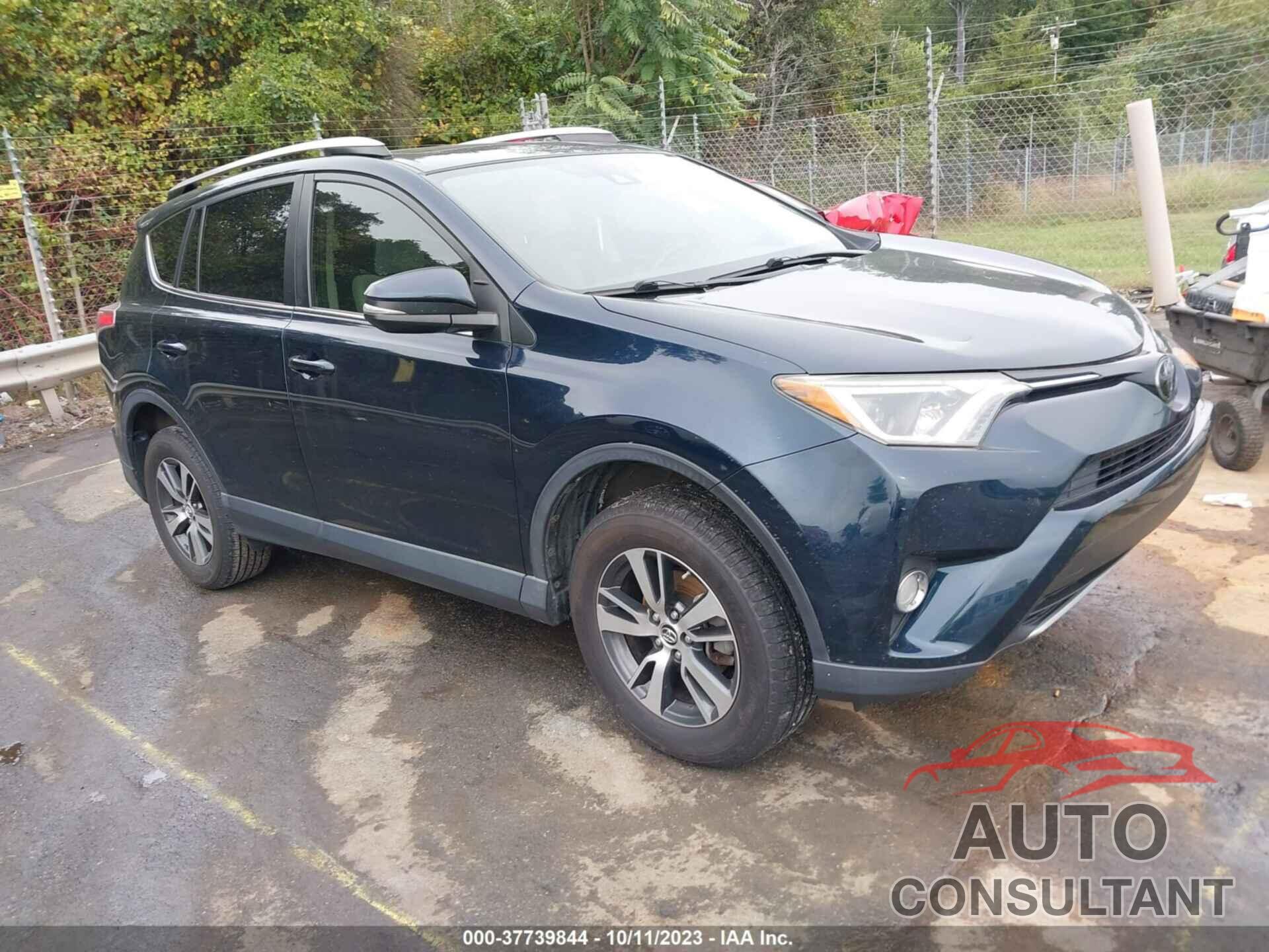 TOYOTA RAV4 2018 - JTMWFREV2JJ751825