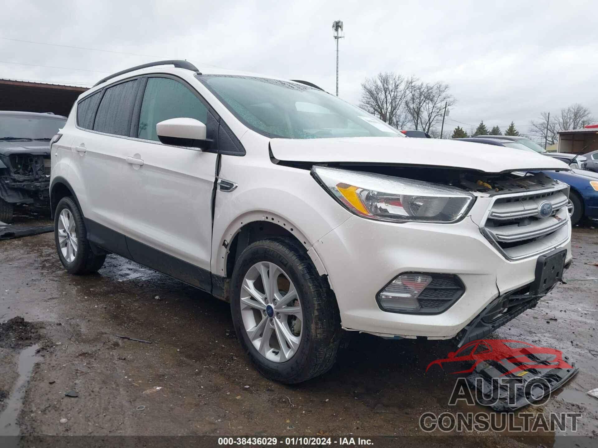 FORD ESCAPE 2018 - 1FMCU0GD4JUB39841