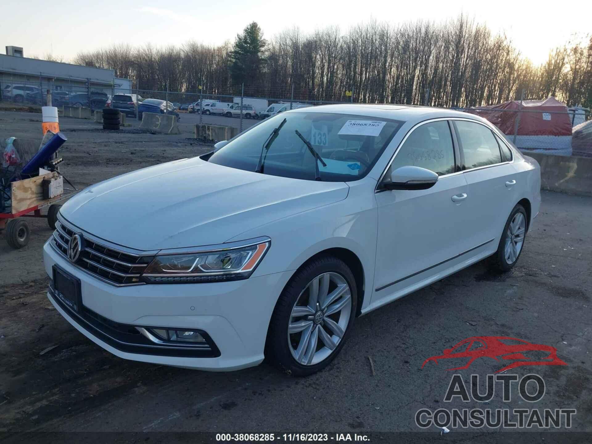 VOLKSWAGEN PASSAT 2017 - 1VWGT7A35HC058863