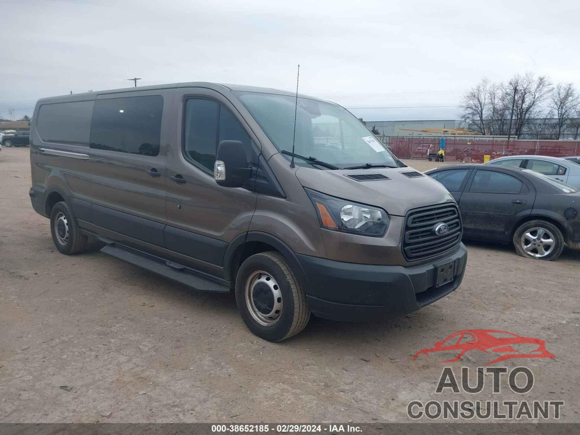 FORD TRANSIT-150 2019 - 1FTYE2YM5KKB07351